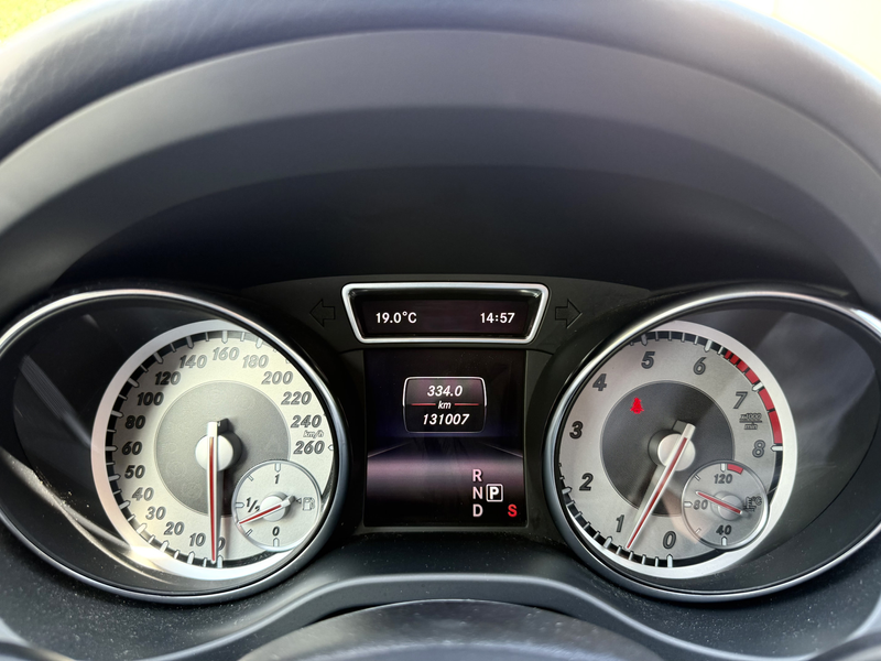 Mercedes-Benz GLA 200 Edition 1 — photo 29