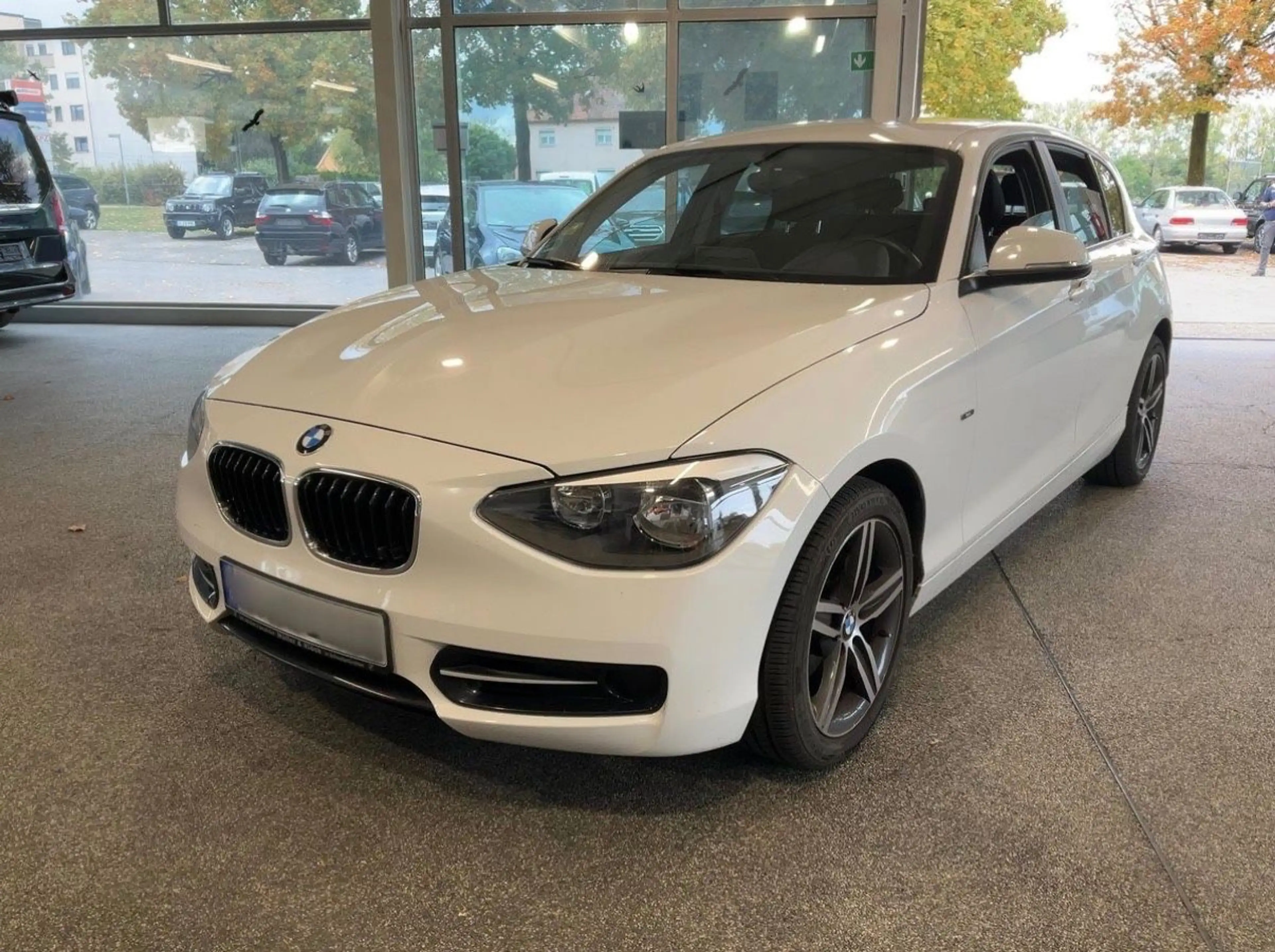 BMW 118 i Sport line PDC LM gepflegt 170 PS