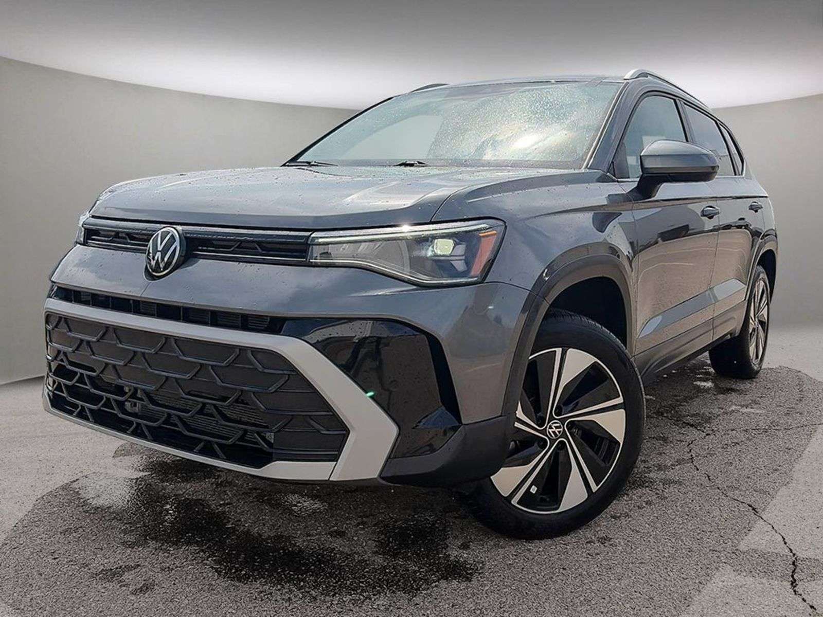 2026 Volkswagen Taos Comfortline: AWD/APPLE CARPLAY/LEATHER/HEATED SEAT