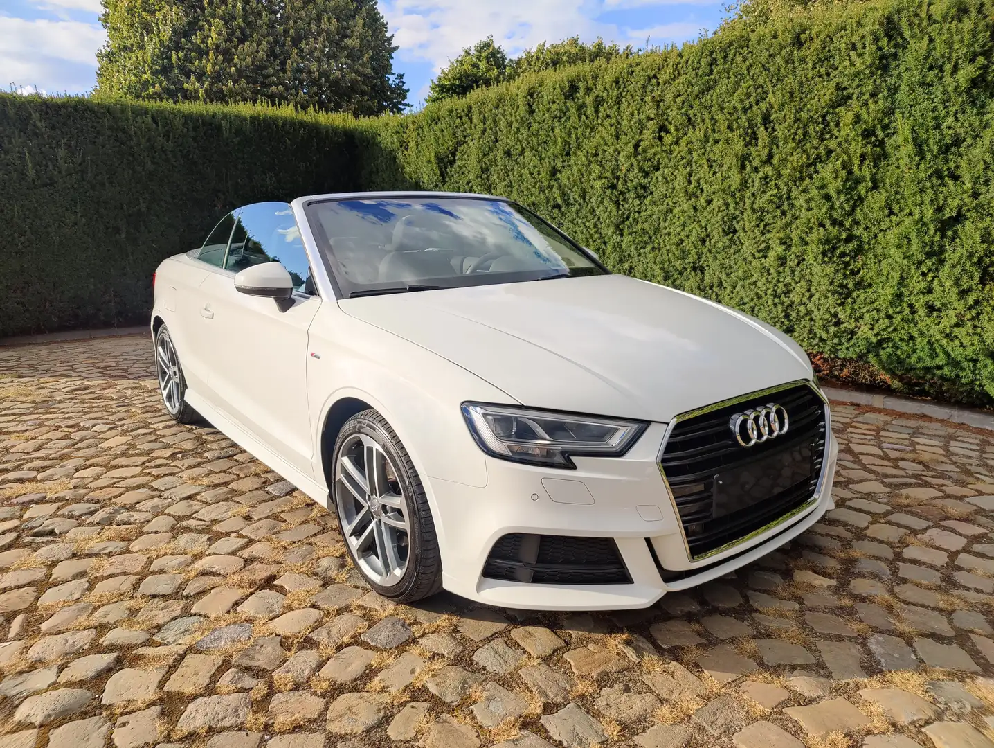 Audi A3 A3 1.5 TFSI Cabrio S tronic Sport S-line Blanc - 1