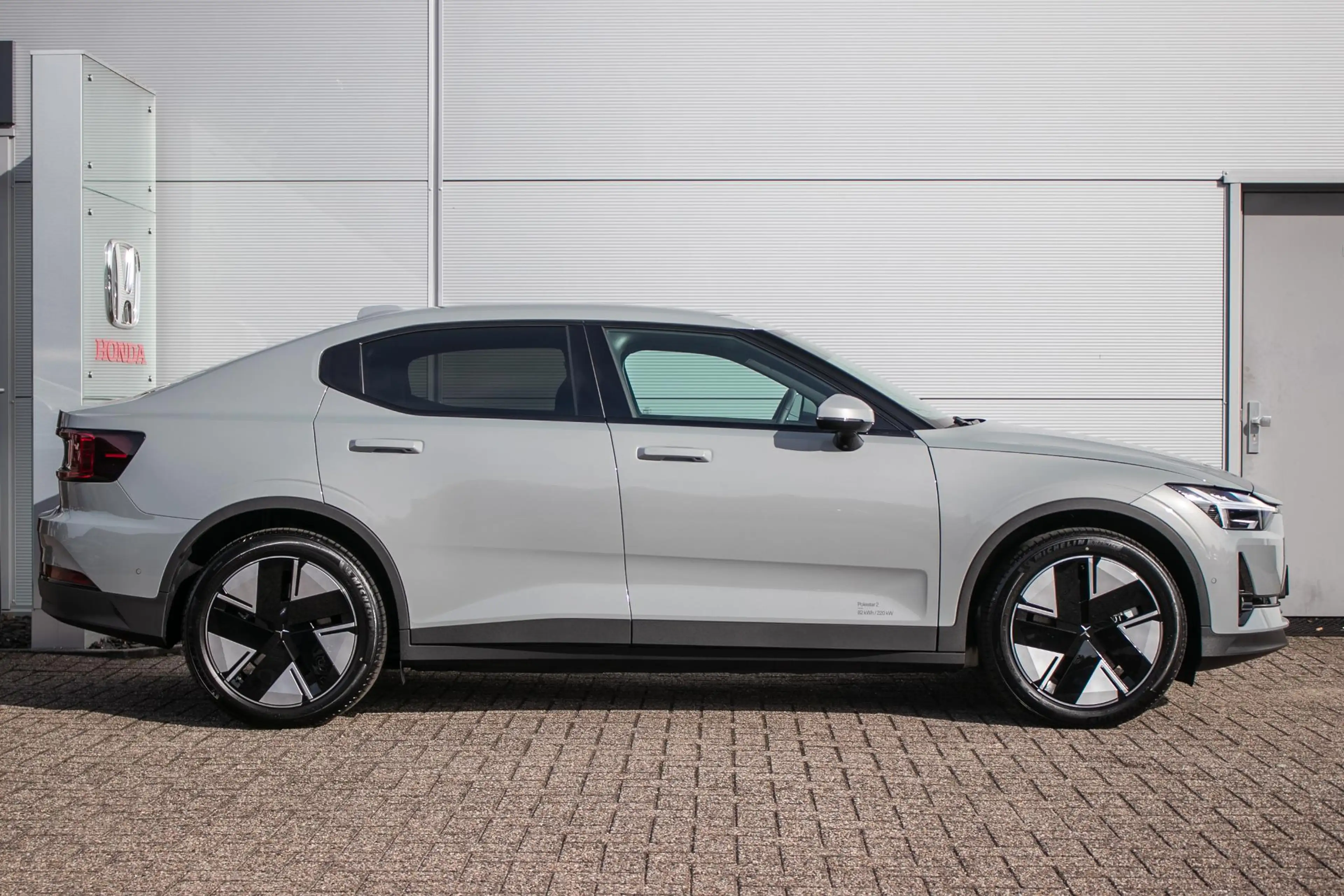 Polestar 2 Long Range Single Motor Prime 82 kWh -Ad. Cruise | — photo 13