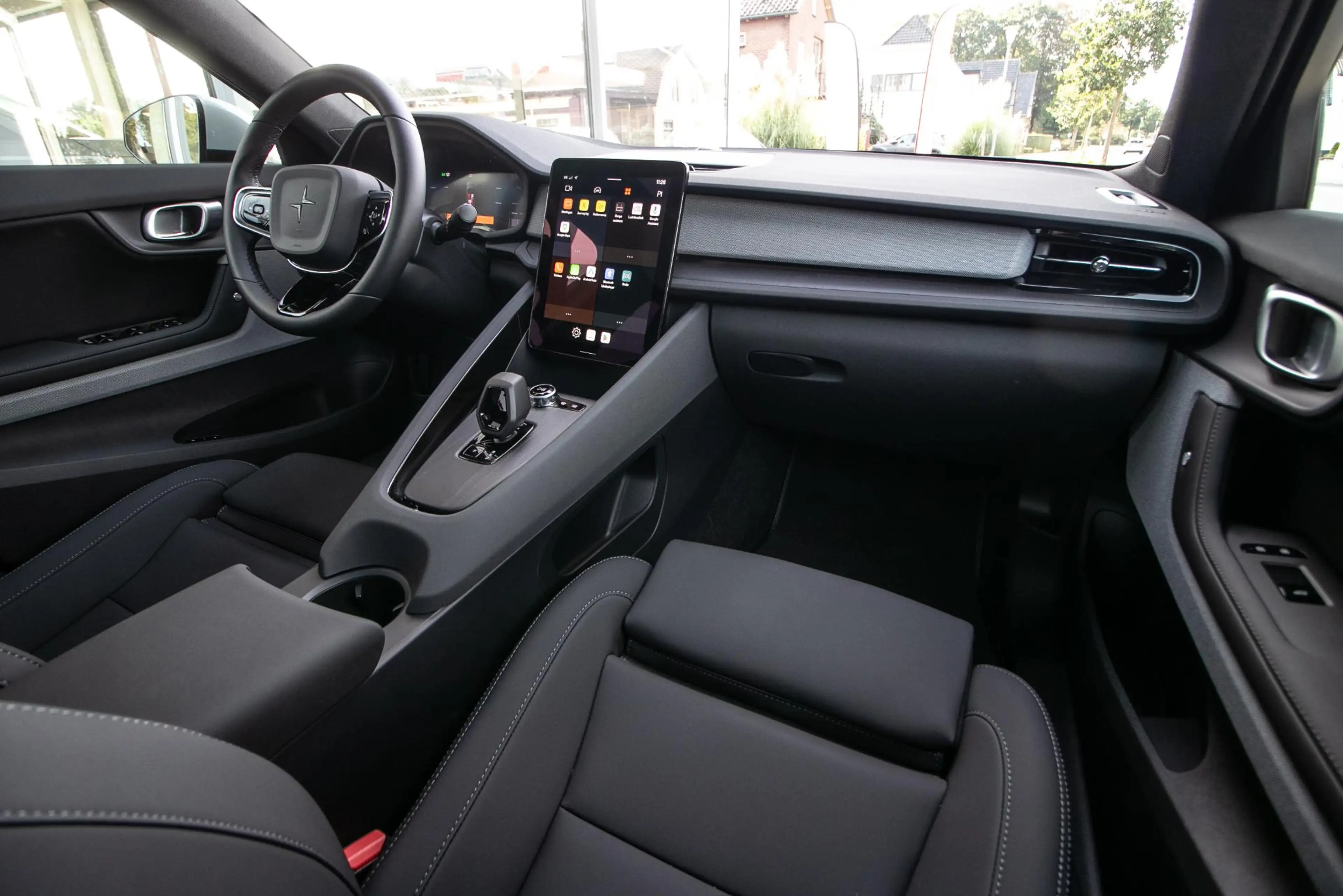 Polestar 2 Long Range Single Motor Prime 82 kWh -Ad. Cruise | — photo 3