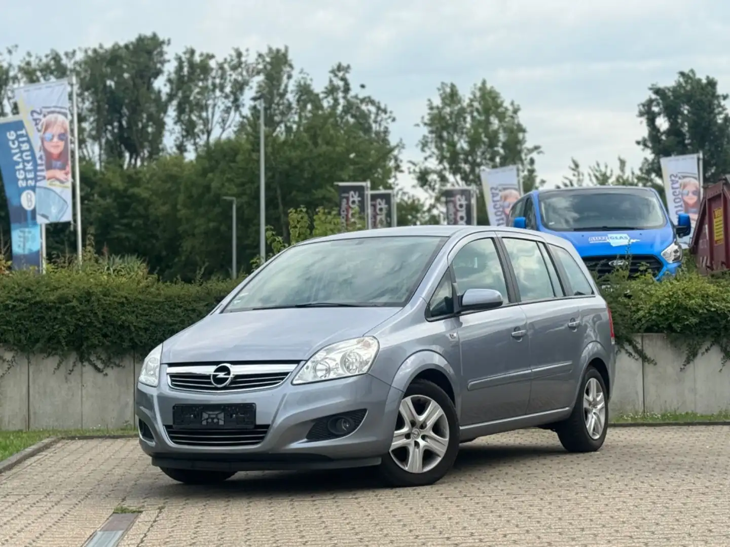 Opel Zafira B Edition*AUTO.*KLIMA*7-SITZ.*TEMP.*TÜV* Plateado - 1