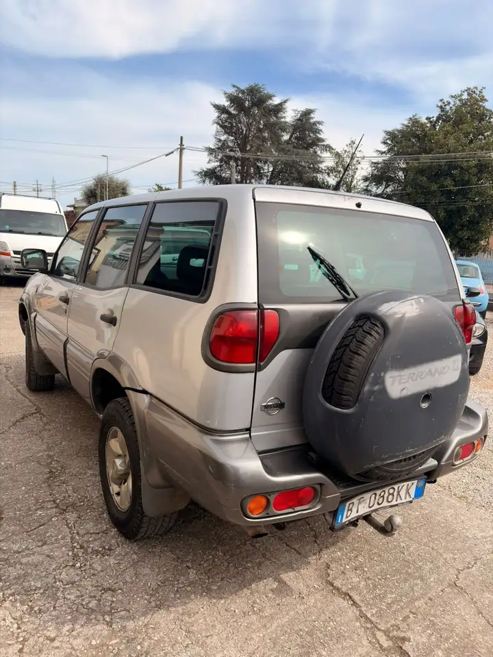 Nissan Terrano 5p 2.7 tdi Luxury, foto 5