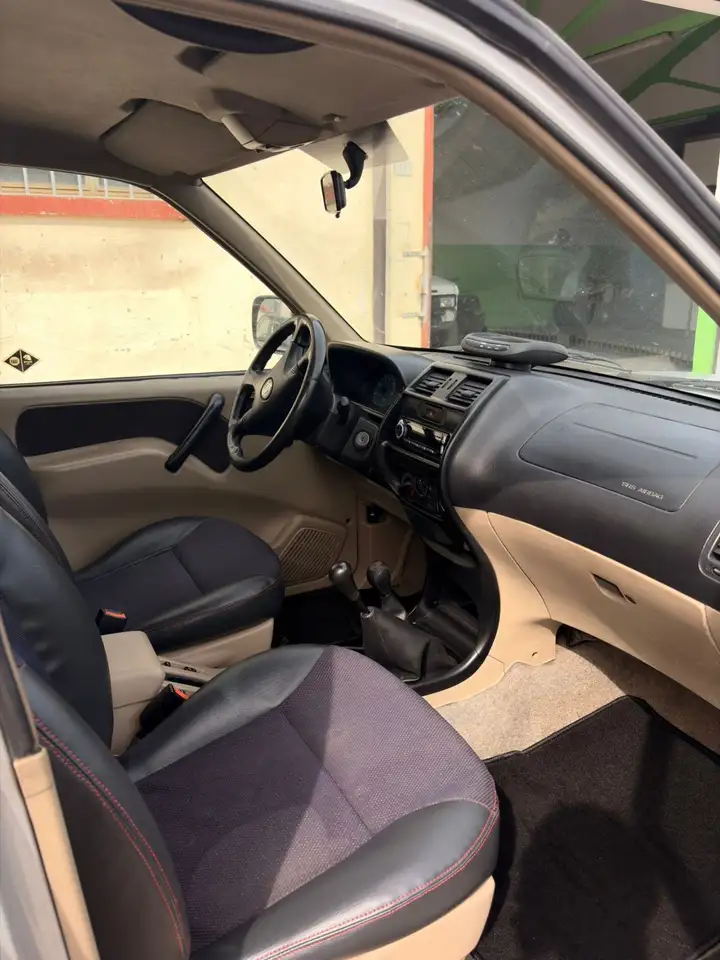 Nissan Terrano 5p 2.7 tdi Luxury, foto 7