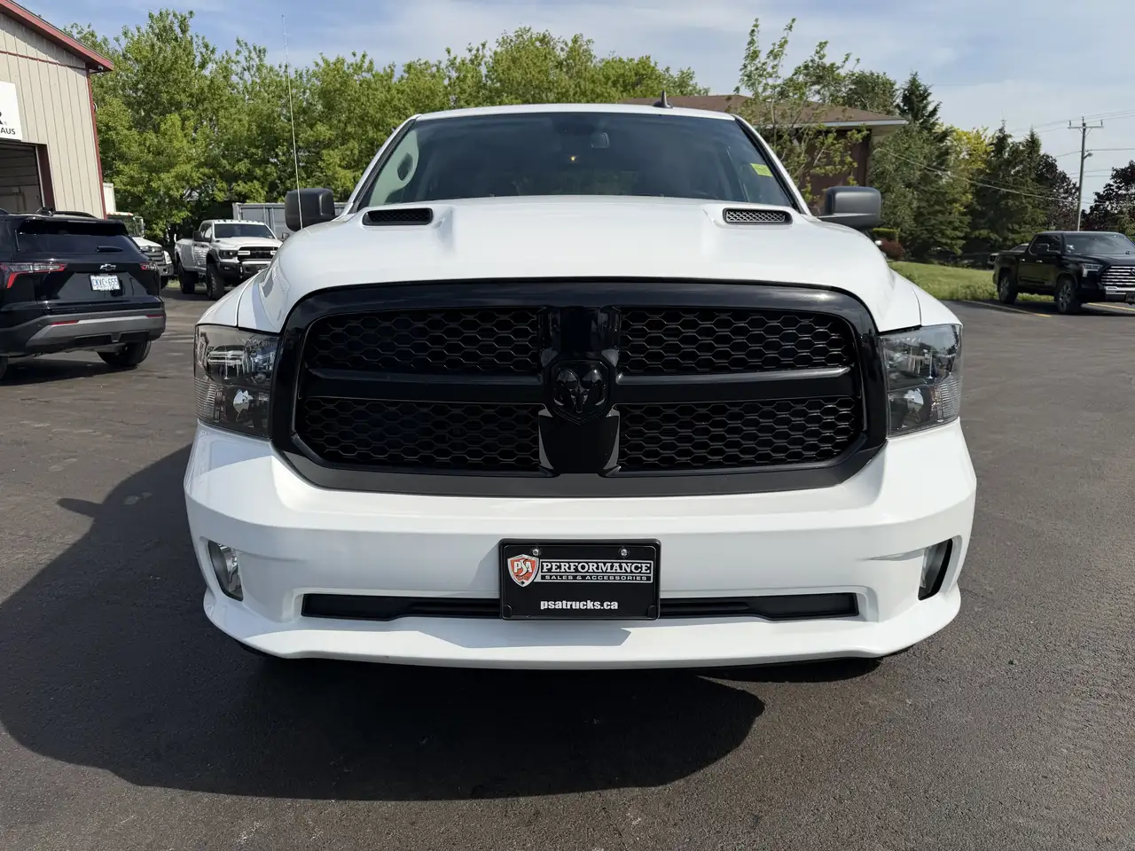RAM 1500 снимка RAM 1500
