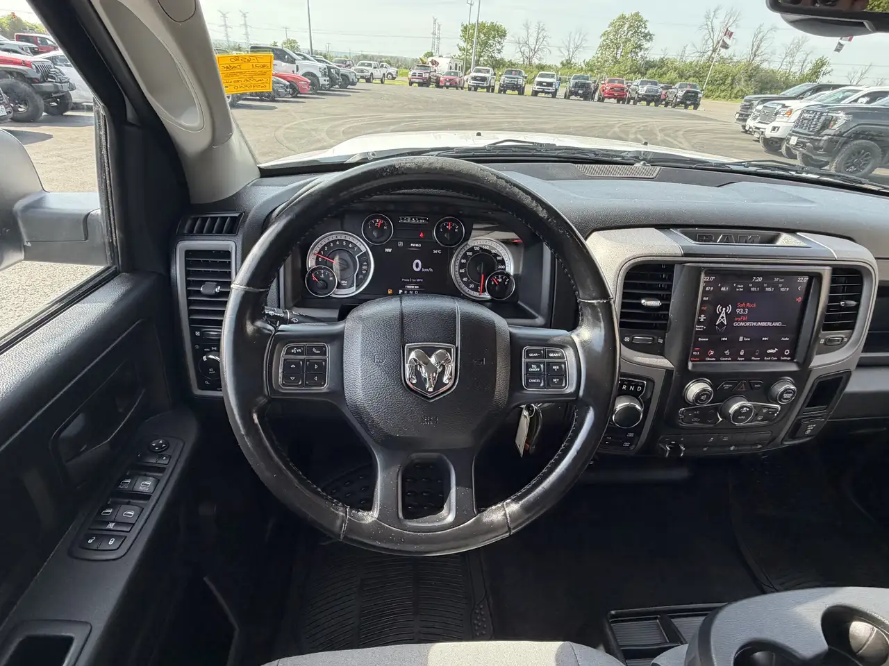 RAM 1500 снимка RAM 1500