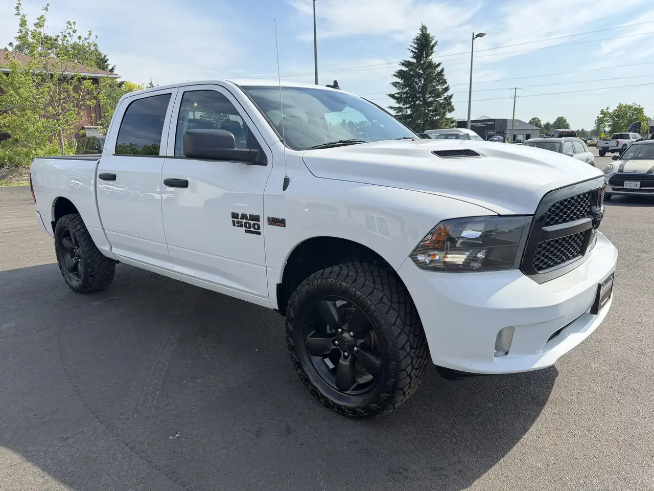 RAM 1500 снимка RAM 1500