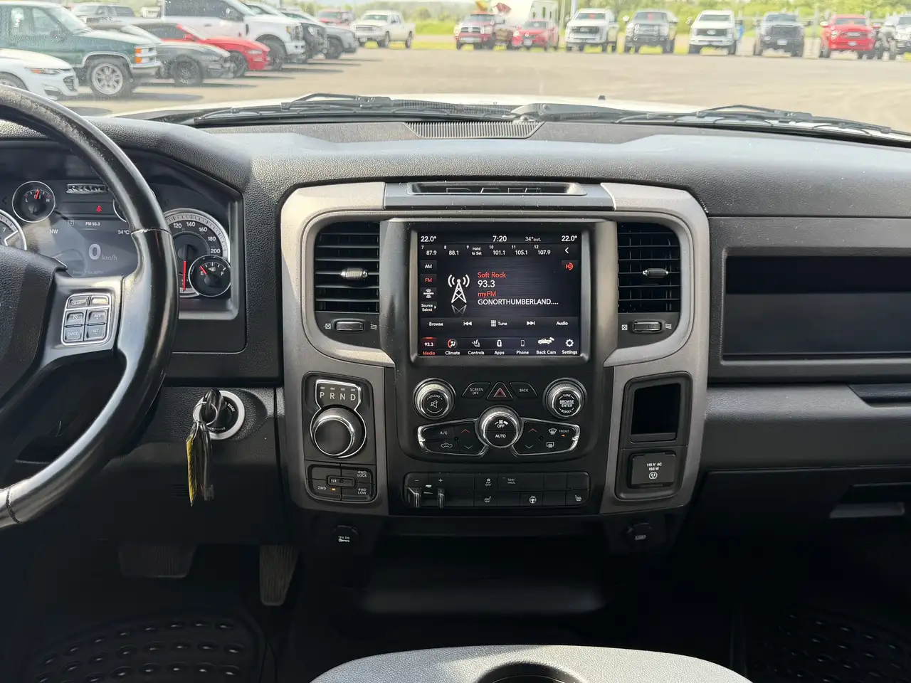 RAM 1500 снимка RAM 1500