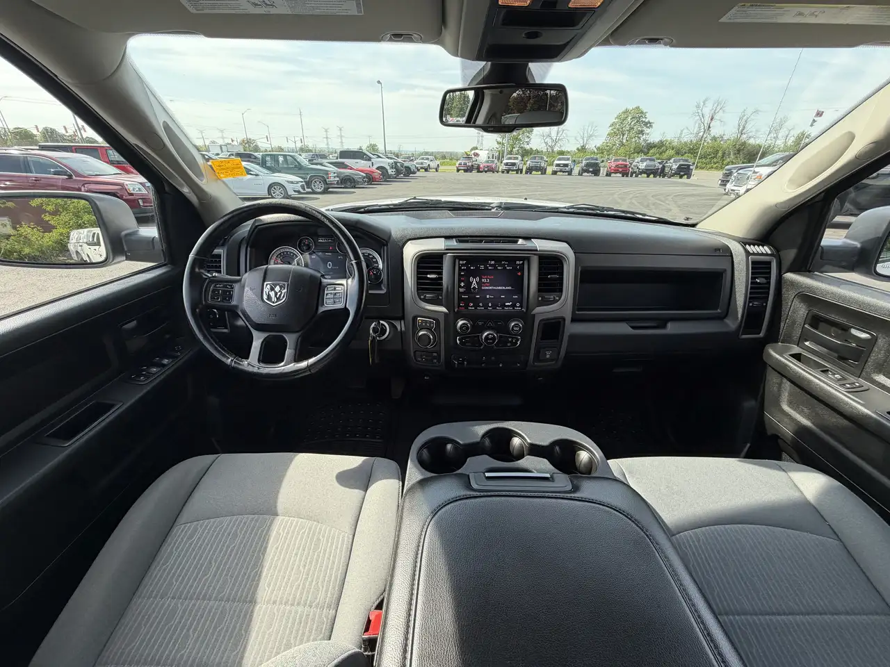 RAM 1500 снимка RAM 1500