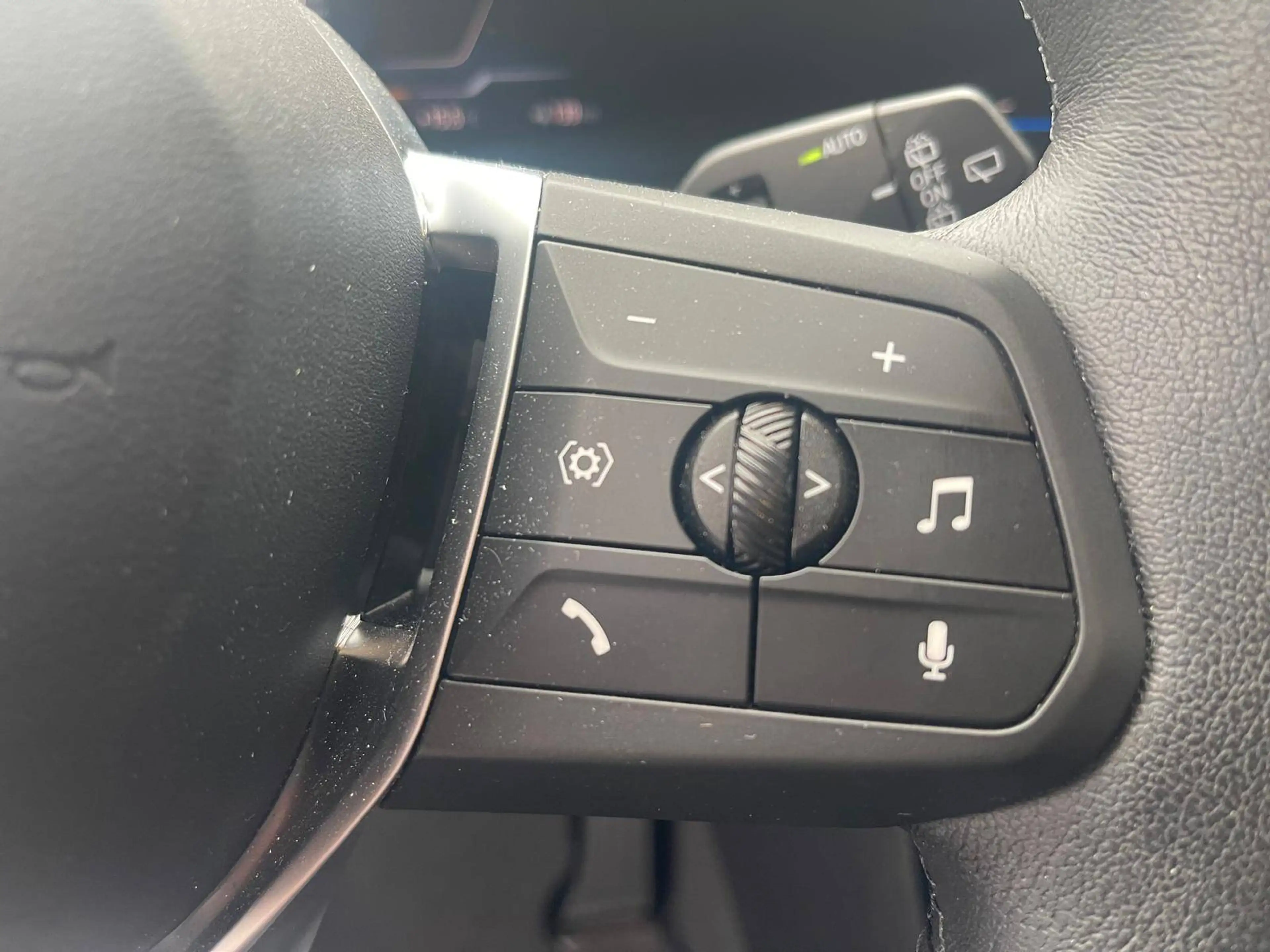 BMW iX1 iX1 eDrive20 xLine-JUSQU'A 36 MOIS DE GARANTIE — photo 11