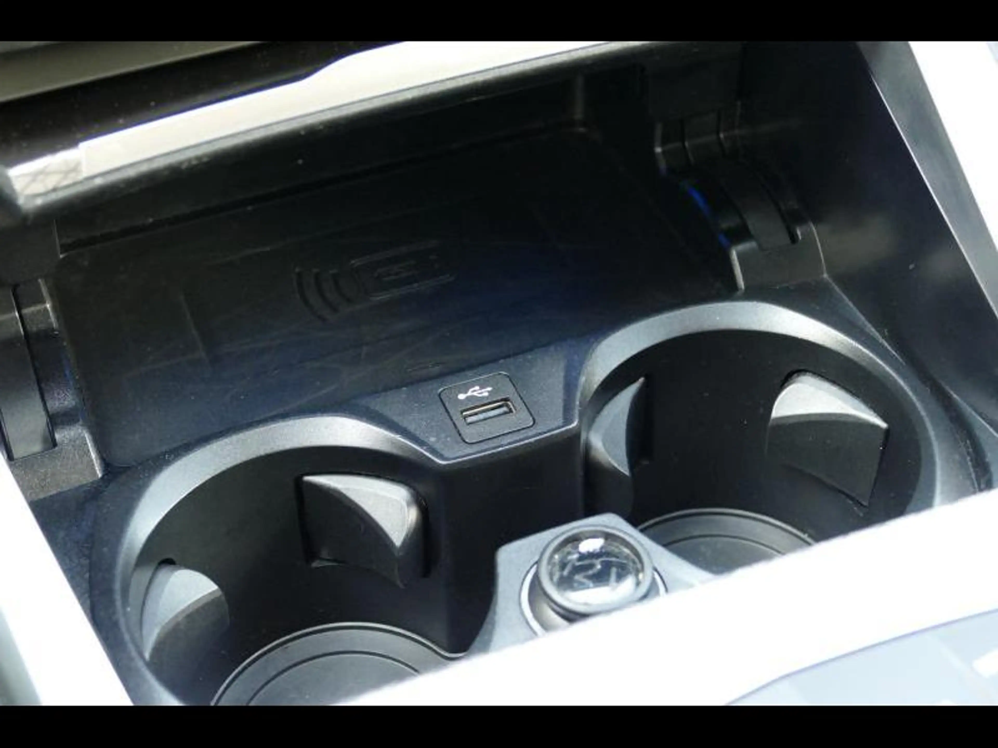 BMW 218 Coupé — photo 26