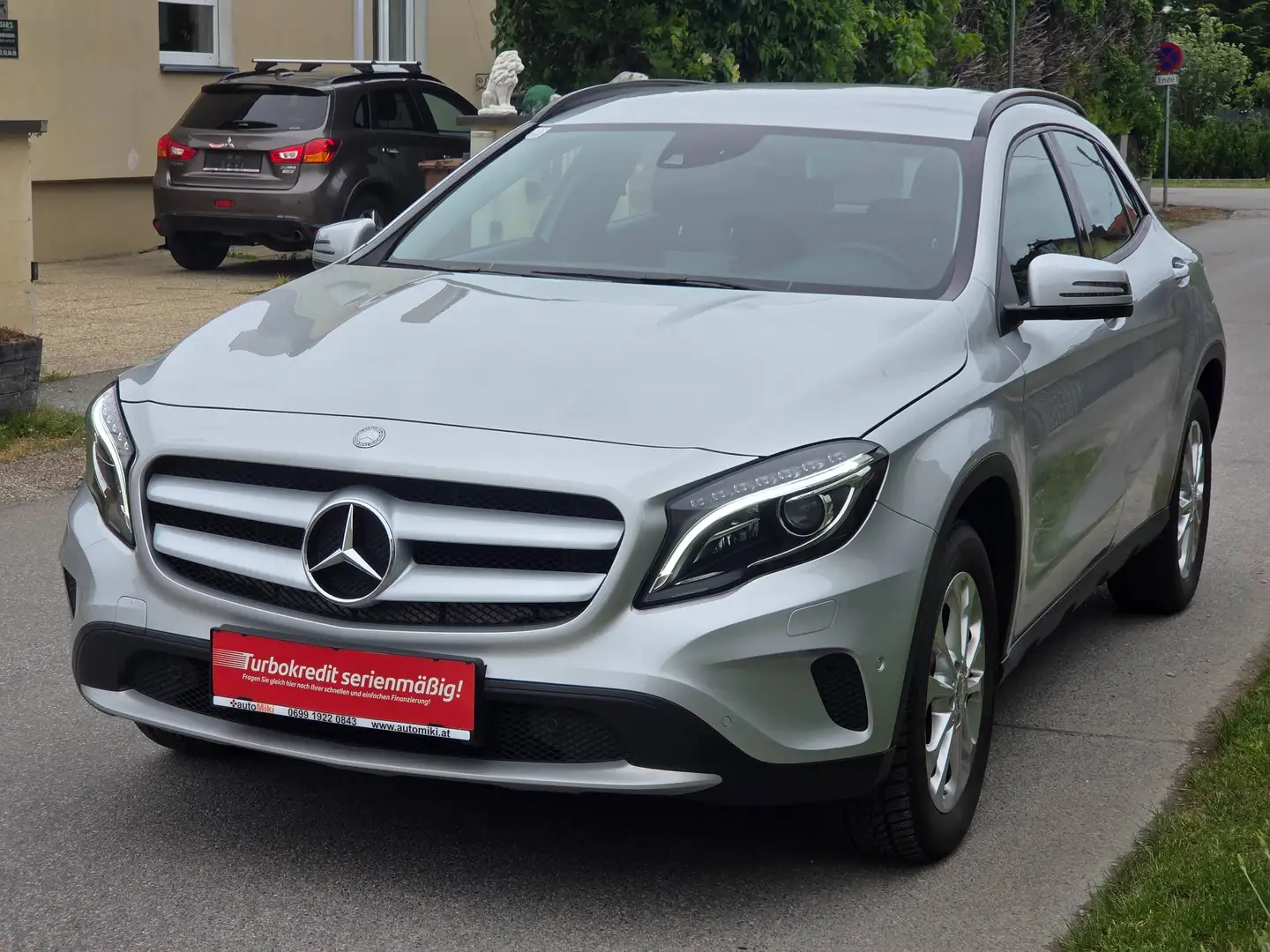 Mercedes-Benz GLA 220 CDI 4Matic Automatik Grau - 1