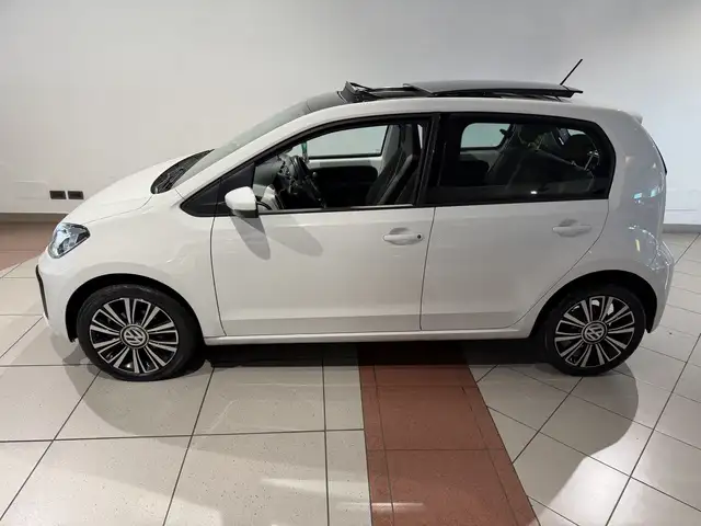 Volkswagen Up! view 2