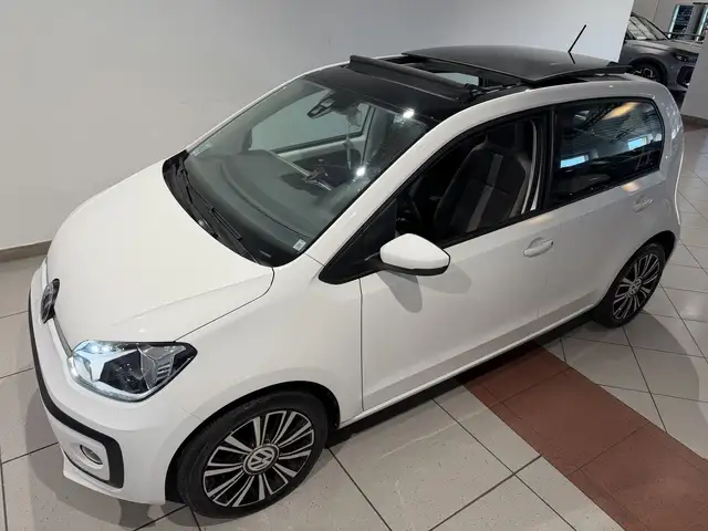Volkswagen Up! view 3