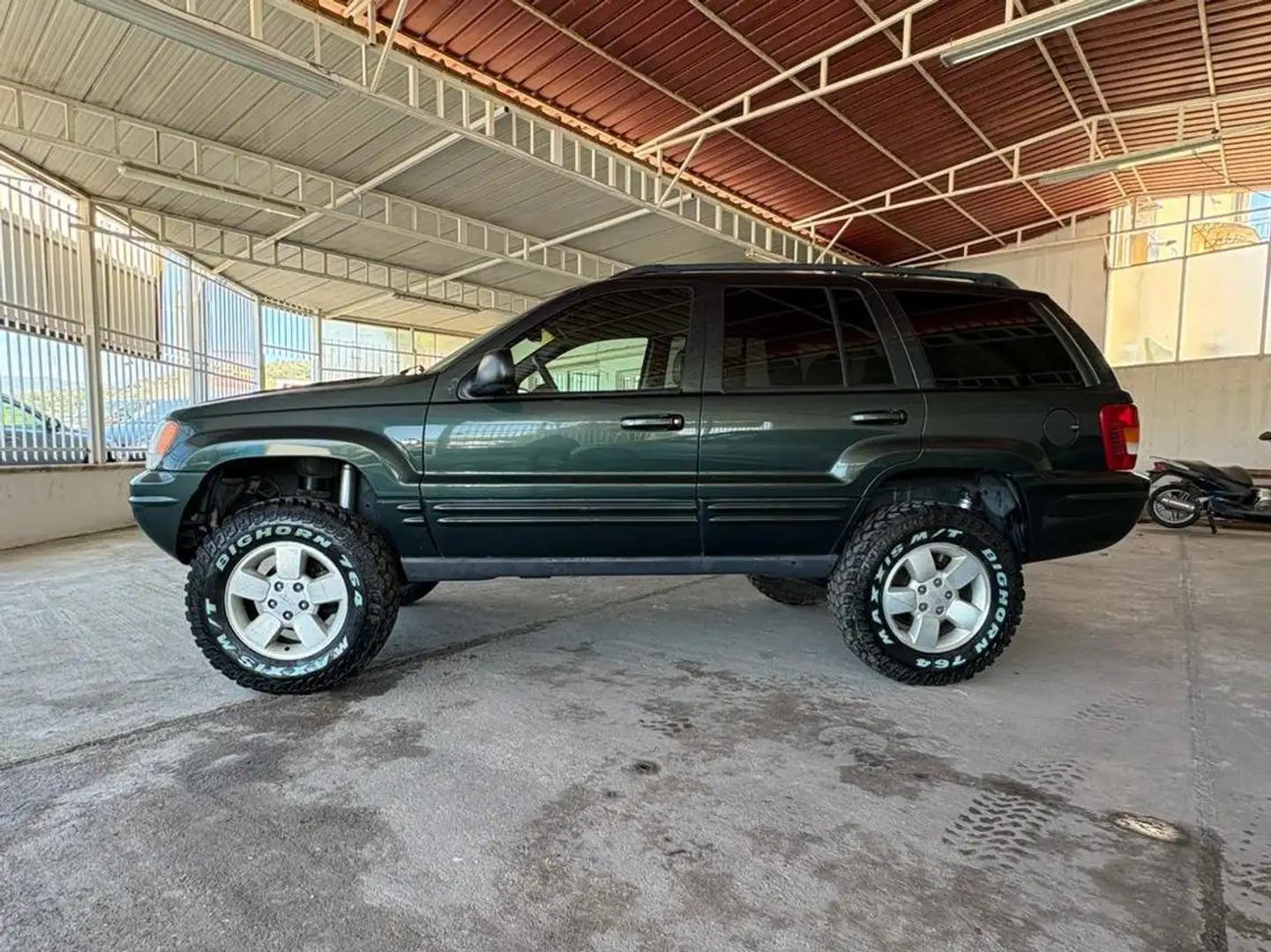 Jeep Grand Cherokee Grand Cherokee 3.1 td Laredo LX auto Vert - 2