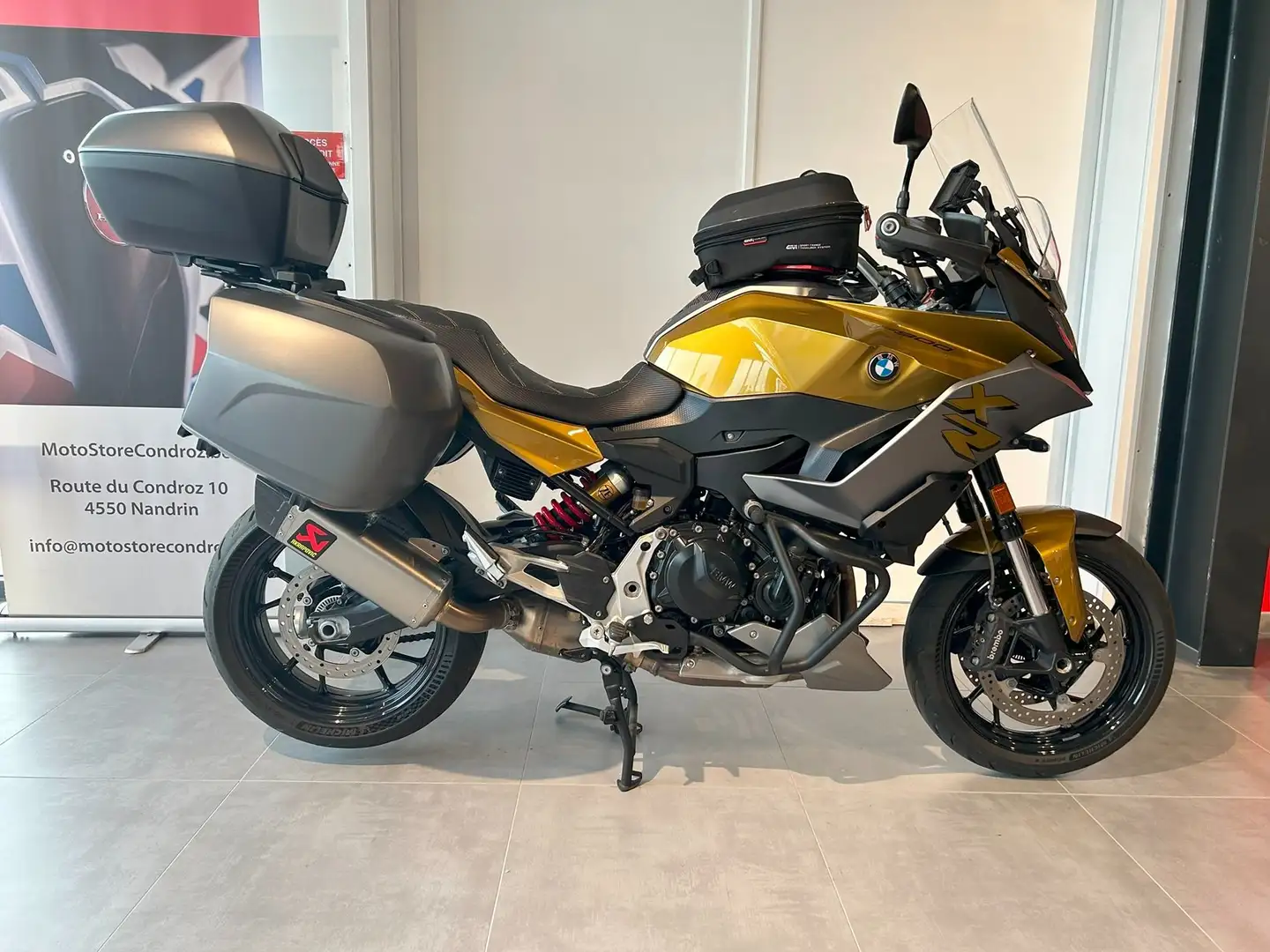 BMW F 900 XR Exclusive Goud - 1