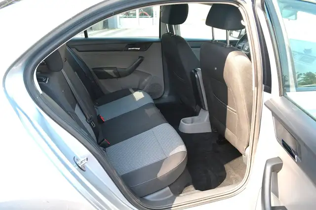 Seat Toledo view 12