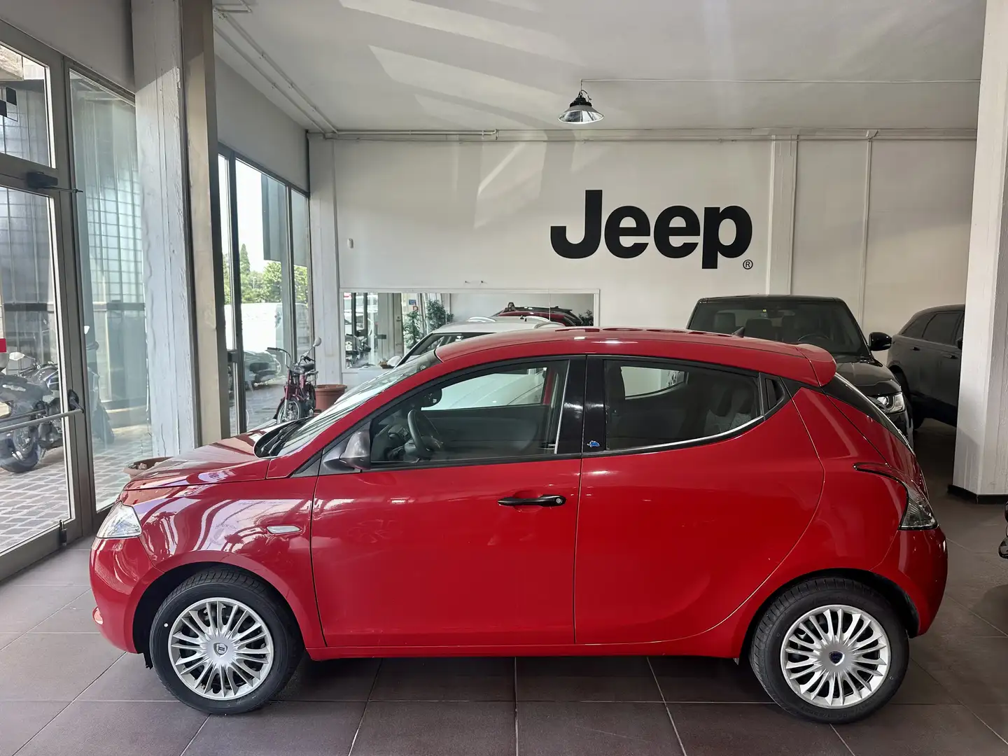 Lancia Ypsilon 1.2 Elefantino Blu  Gpl 69cv unico proprietario Rosso - 2