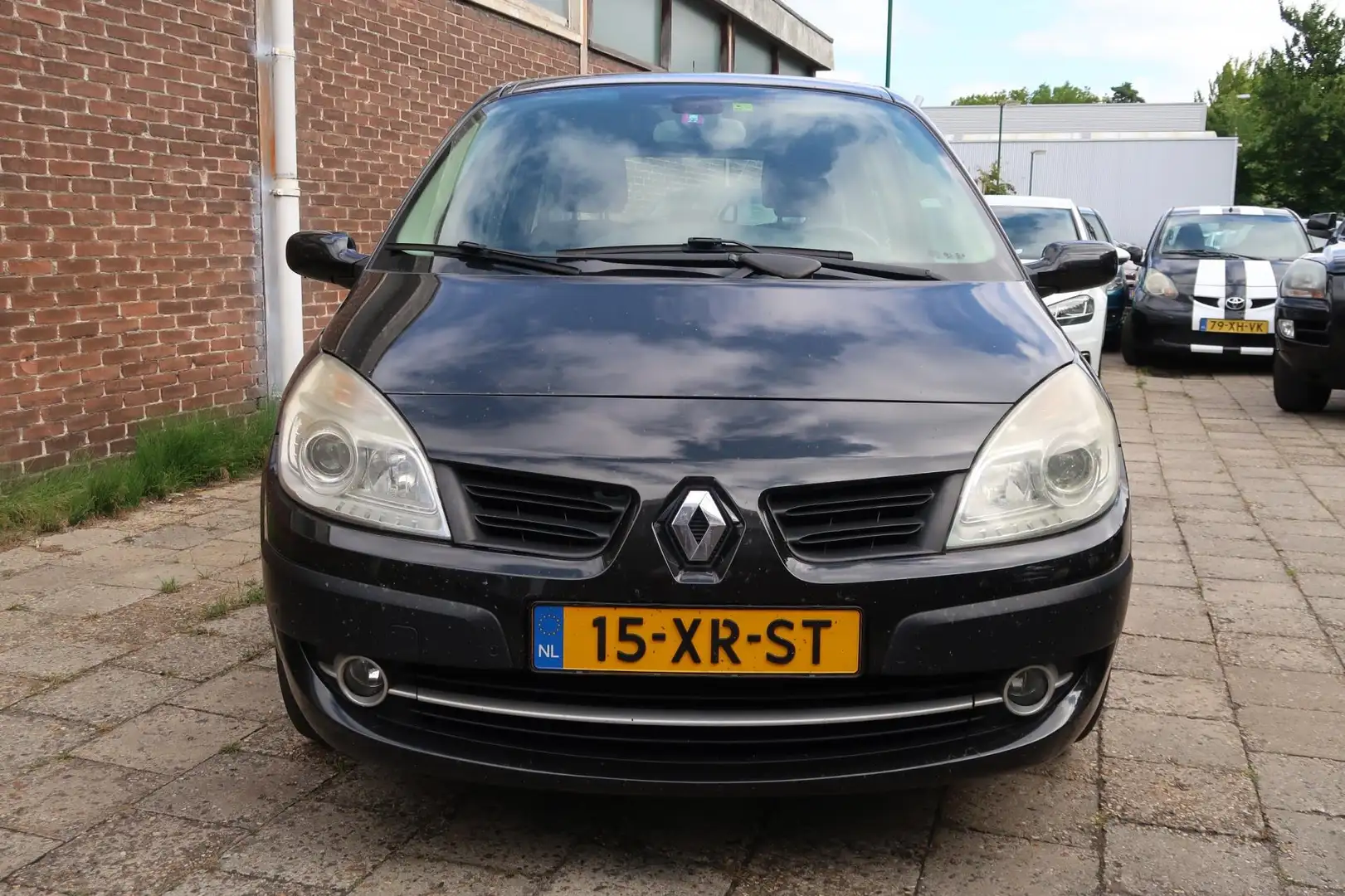 Renault Grand Scenic 2.0-16V Tech Line Zwart - 2