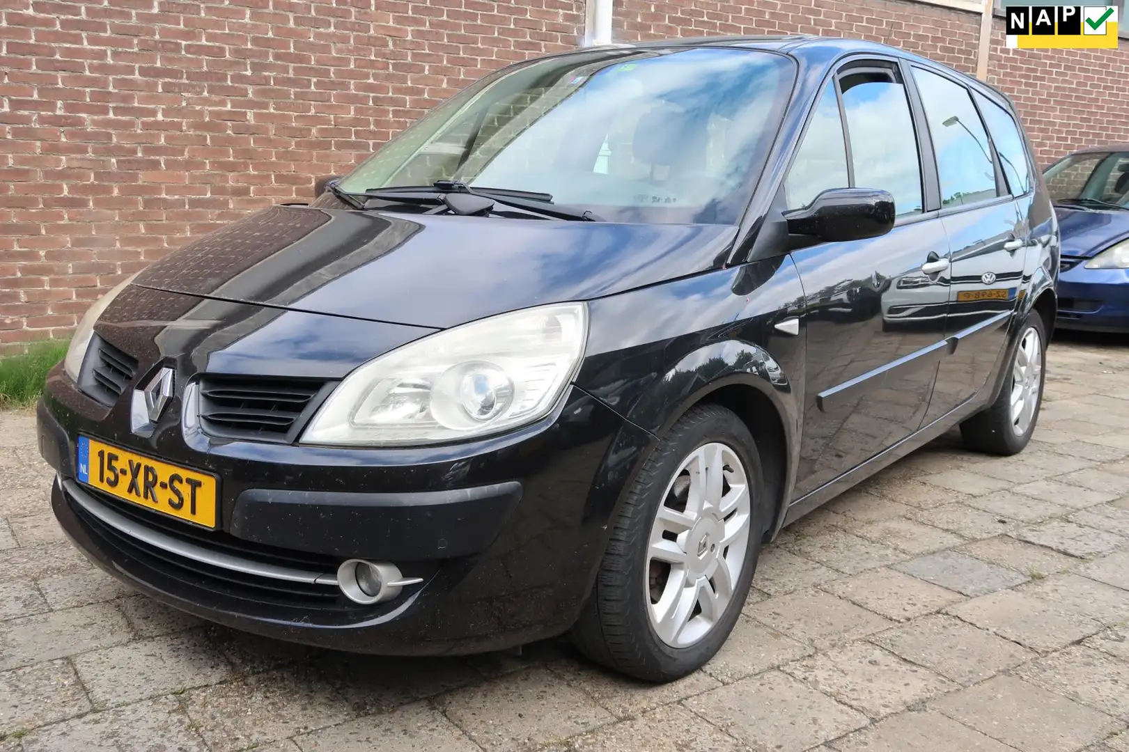Renault Grand Scenic 2.0-16V Tech Line Noir - 1