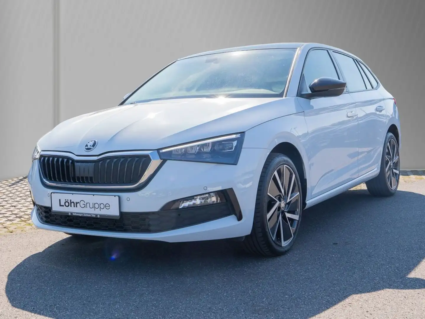 Skoda Scala 1.5 TSI DSG Style AHK, Panoramadach Weiß - 2