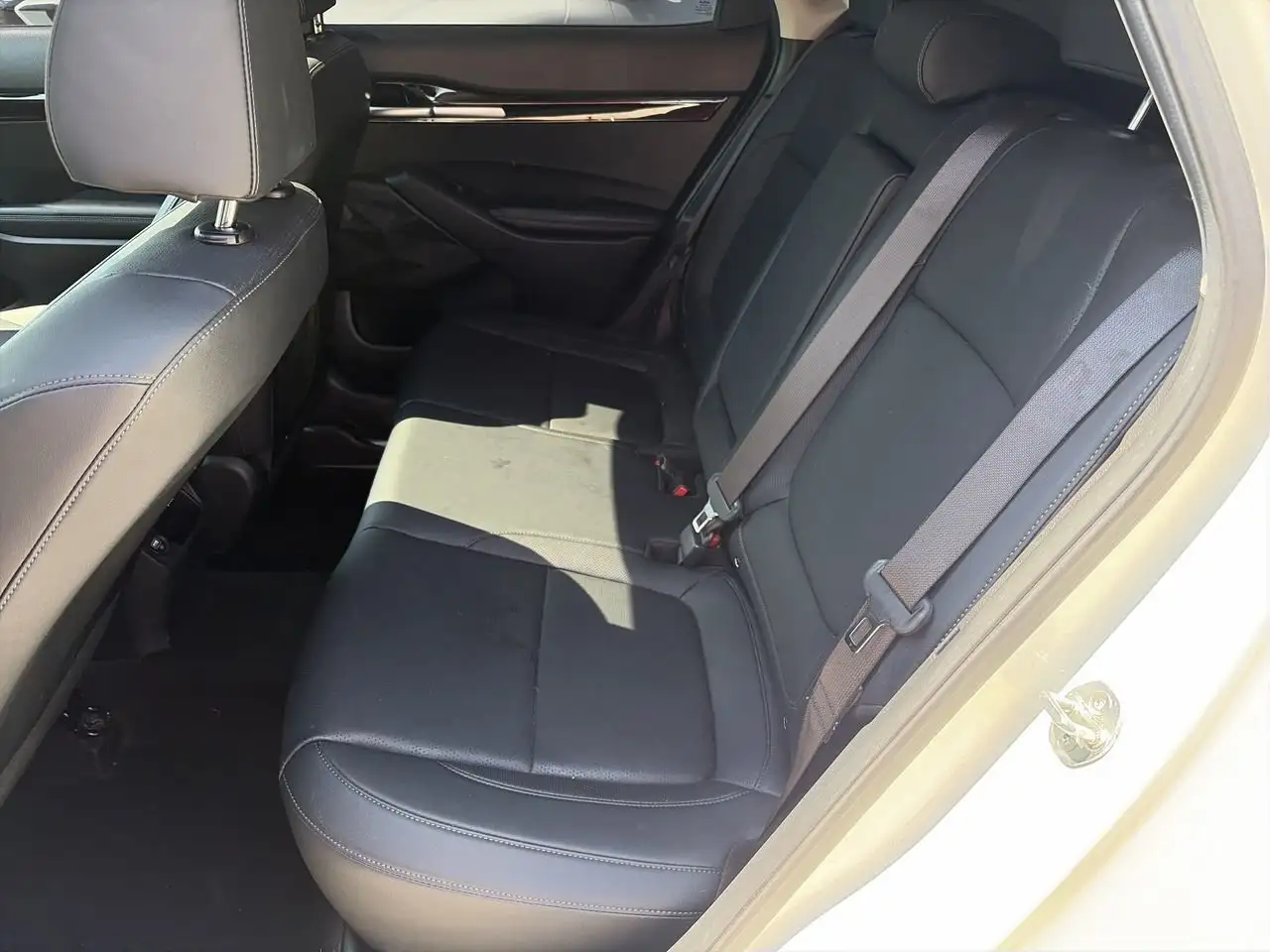 Kia Seltos снимка Kia Seltos
