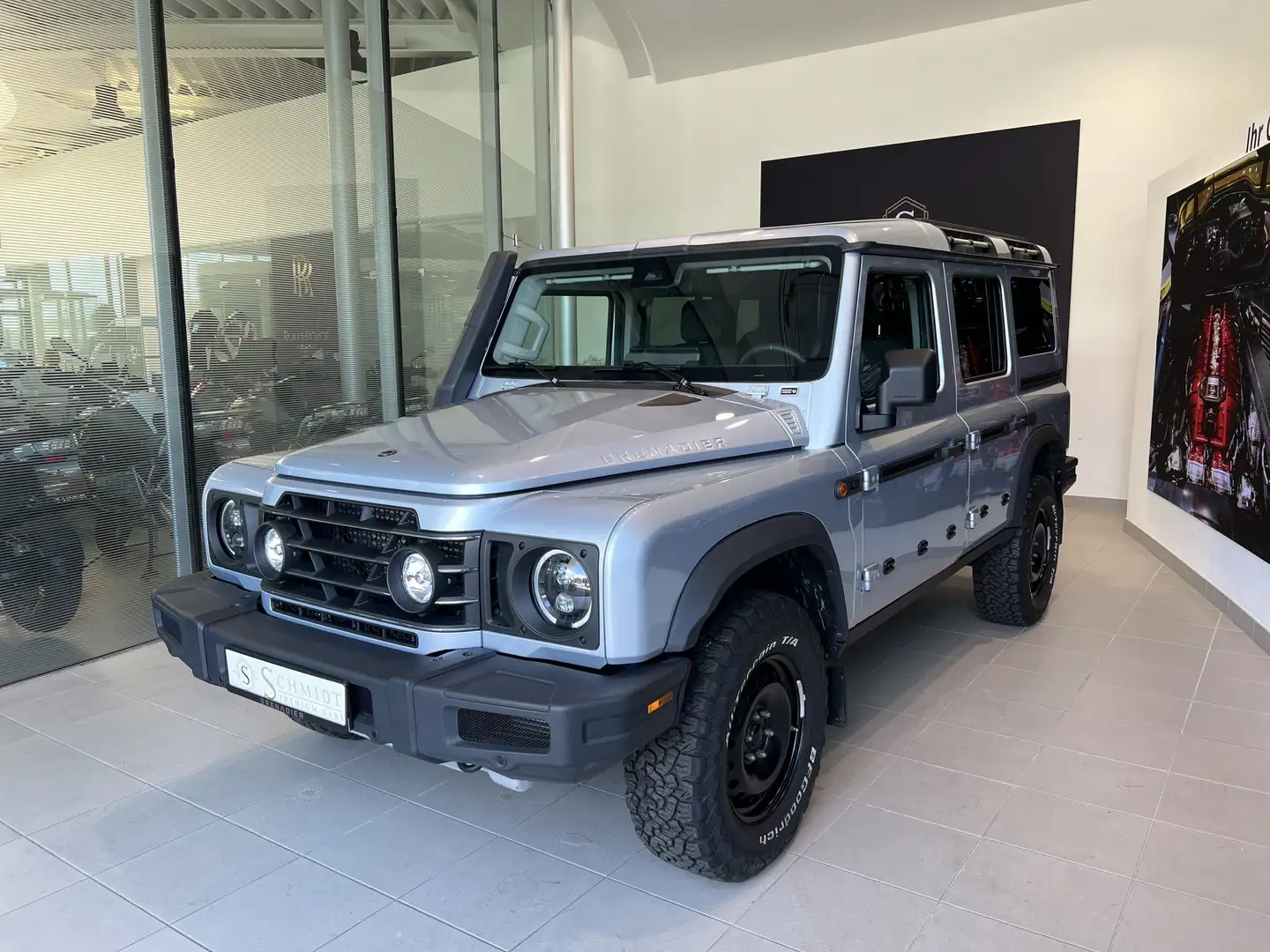 Ineos Grenadier Station Wagon Trailmaster Silber - 1