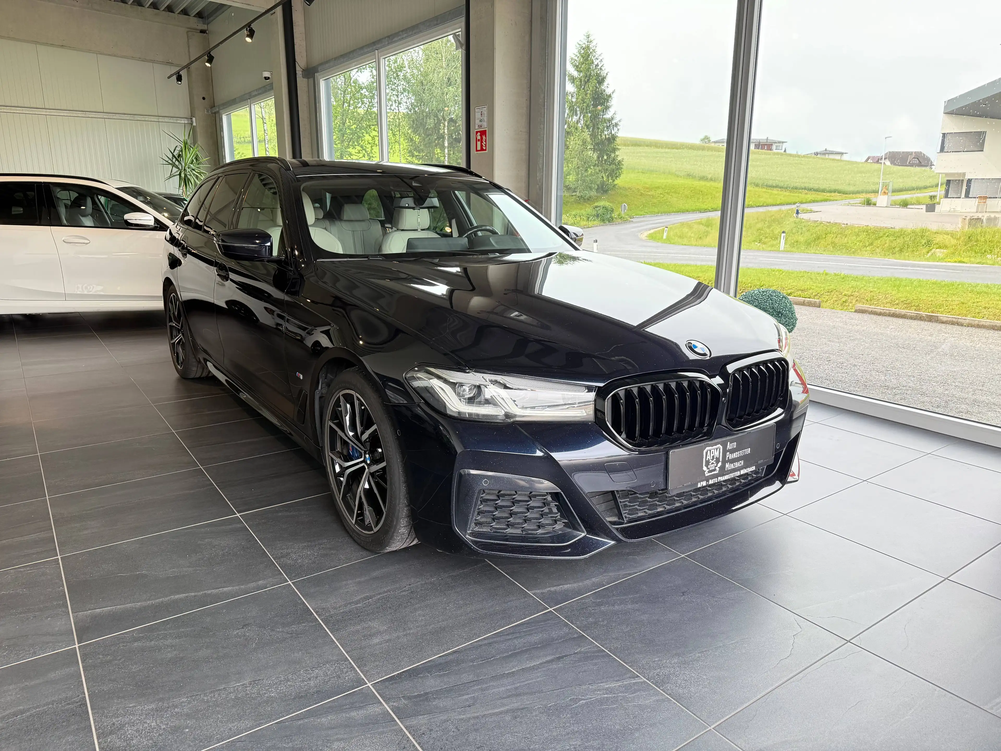 BMW 530 530 d xDrive M Sport*LED*HarmanKardon*LiveCockpit* — photo 3