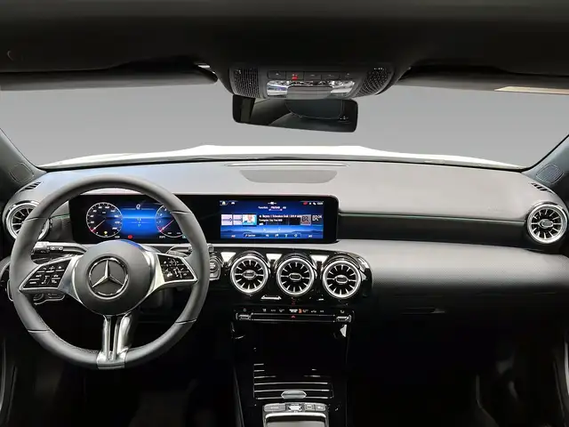 Mercedes-Benz A view 10
