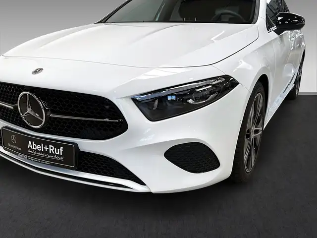 Mercedes-Benz A view 15