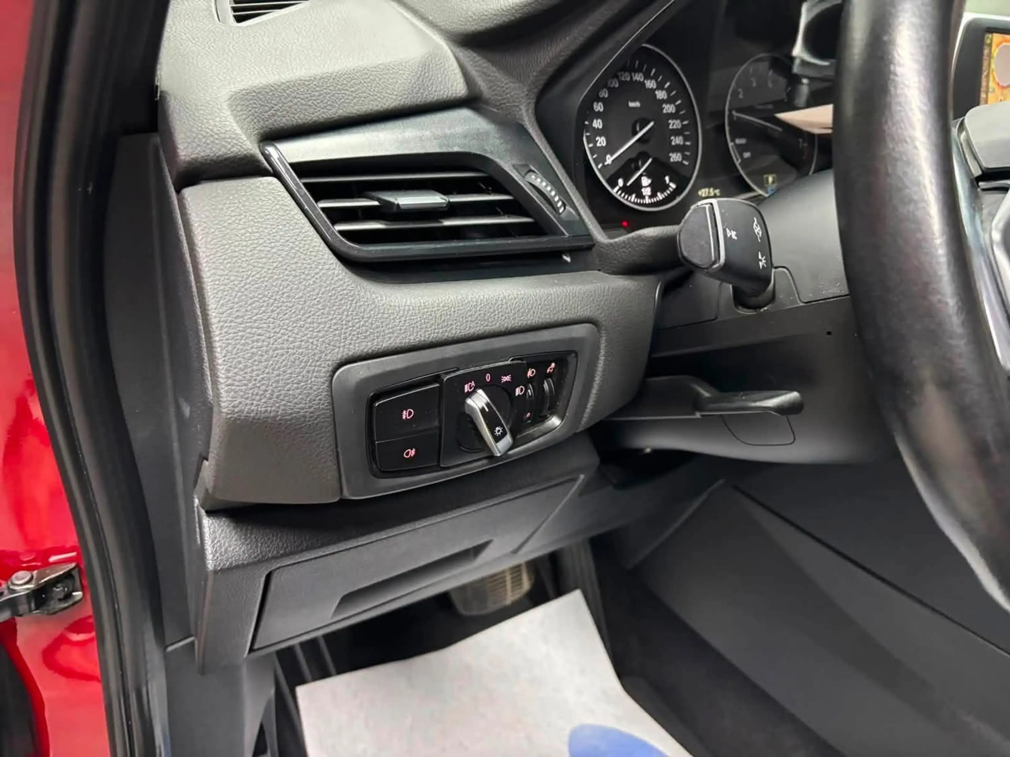 BMW 225 Active Tourer PHEV 225xeA — photo 8