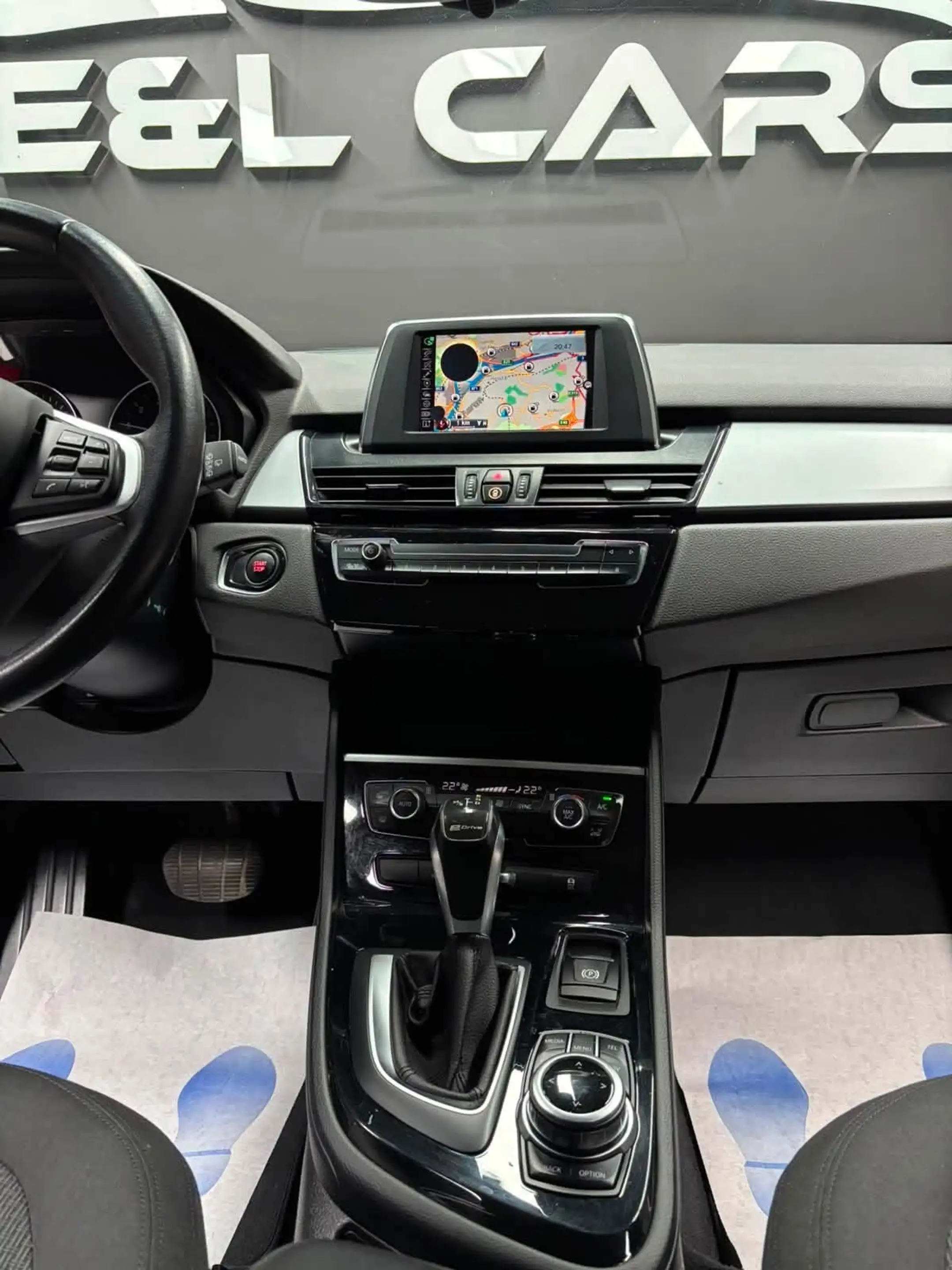 BMW 225 Active Tourer PHEV 225xeA — photo 13