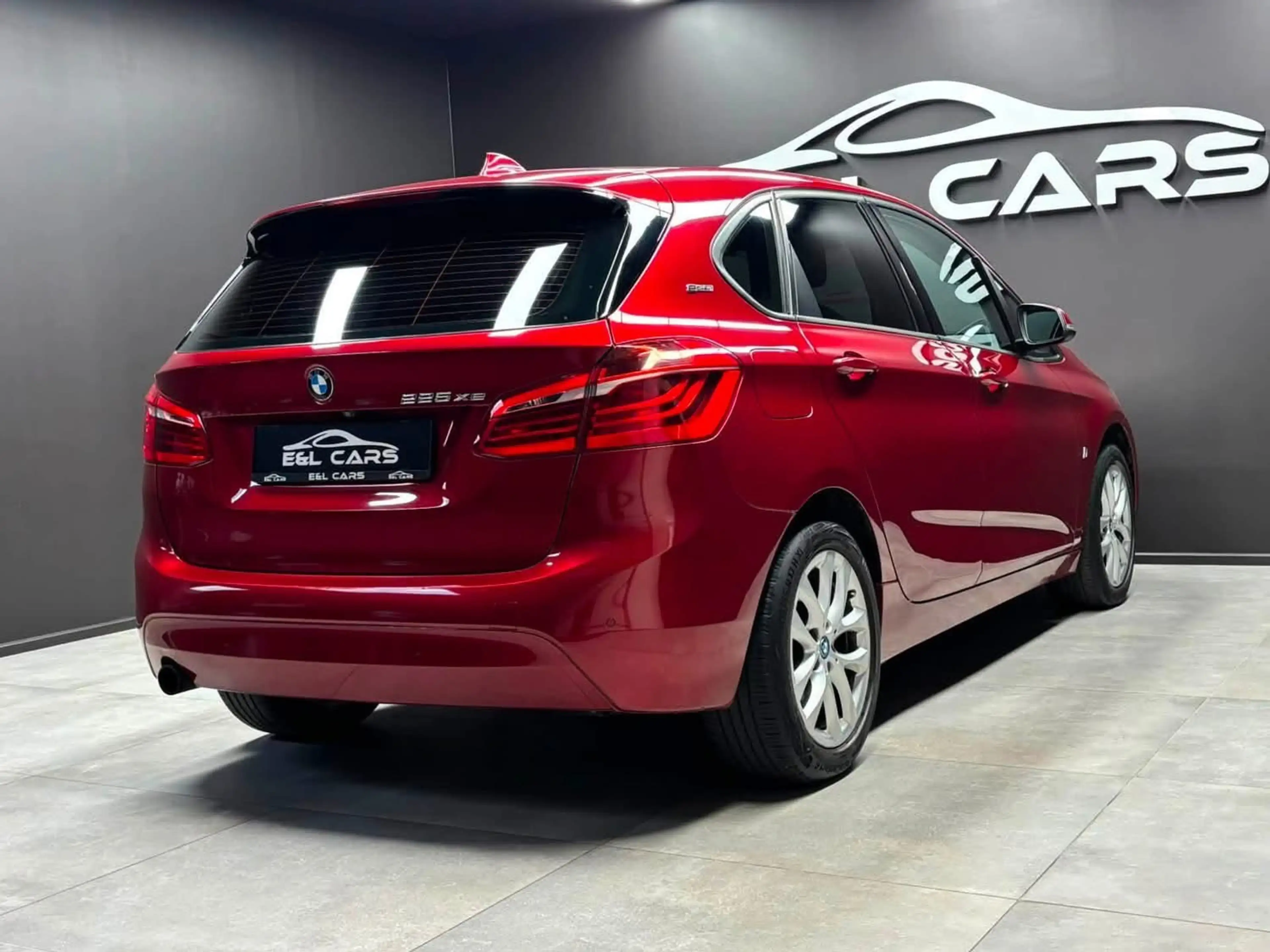 BMW 225 Active Tourer PHEV 225xeA — photo 4