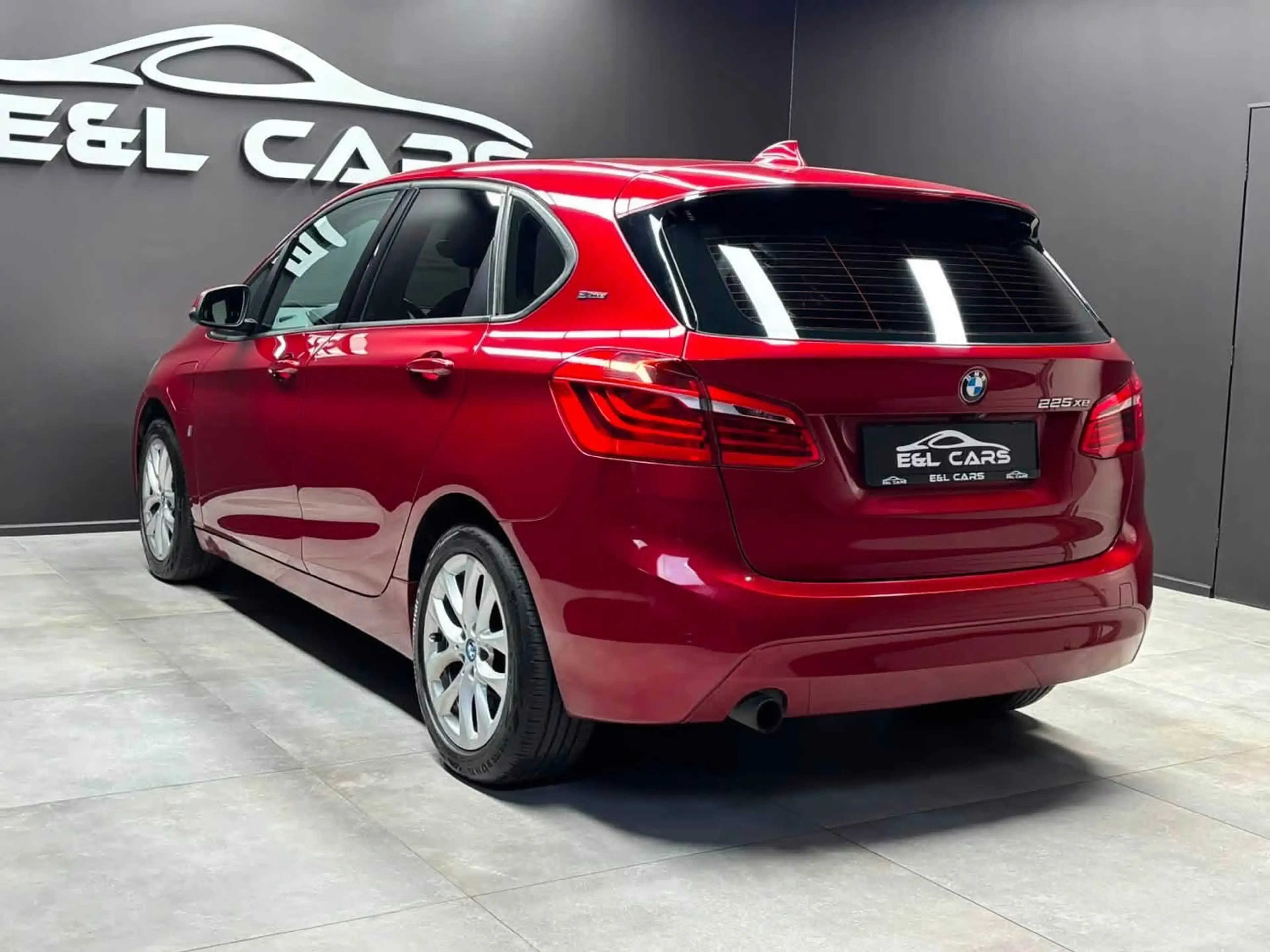 BMW 225 Active Tourer PHEV 225xeA — photo 6