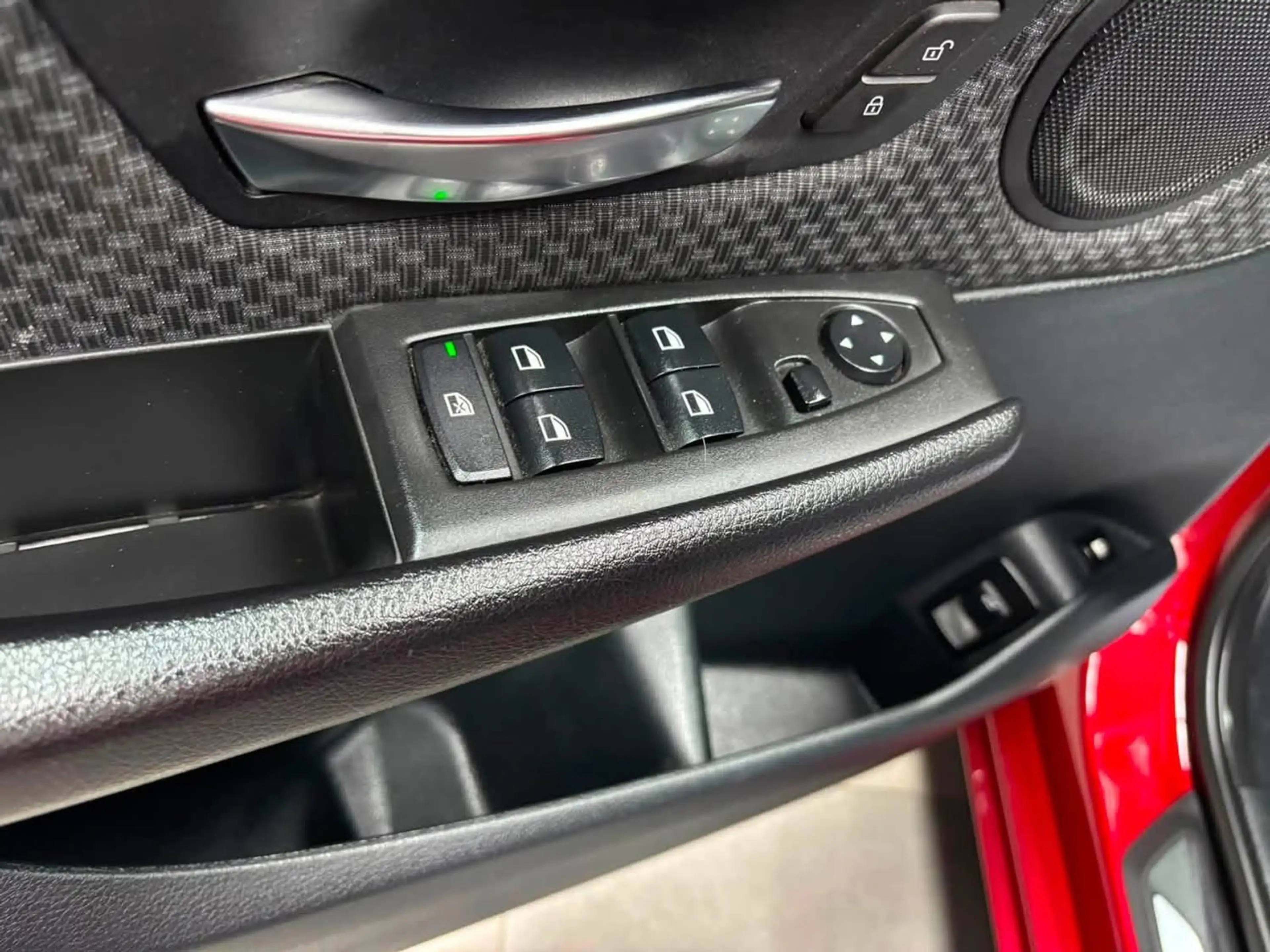 BMW 225 Active Tourer PHEV 225xeA — photo 9