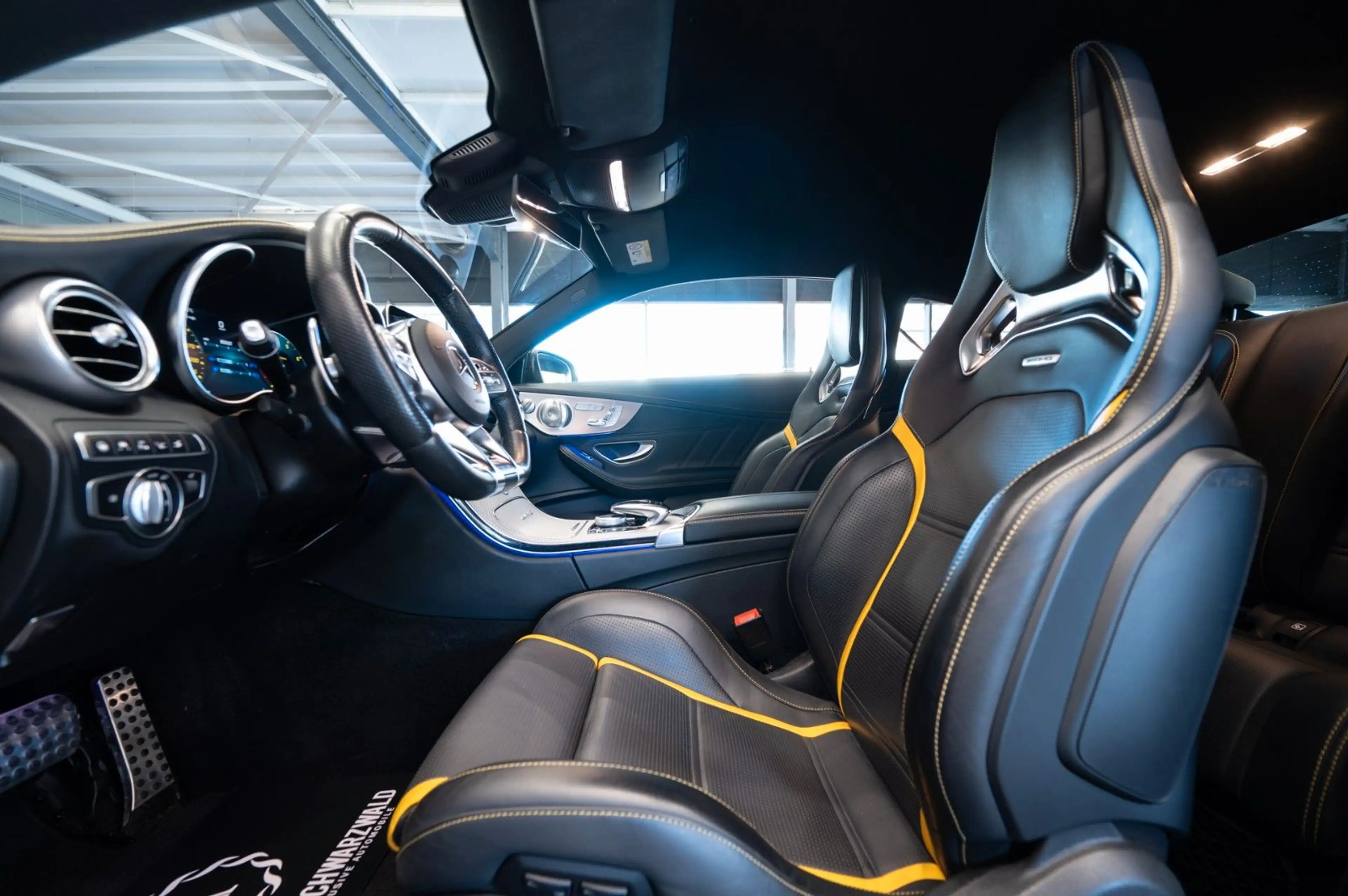 Mercedes-Benz C 63 AMG C63 AMG Coupe|AMG PERF.AGA+SITZE|BURMESTER|ACC — photo 12