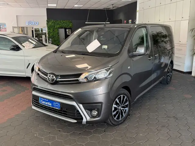 Toyota Proace (Verso) L1 2.0 D*8 S*AUTOMATIK*360*HUD*NAVI