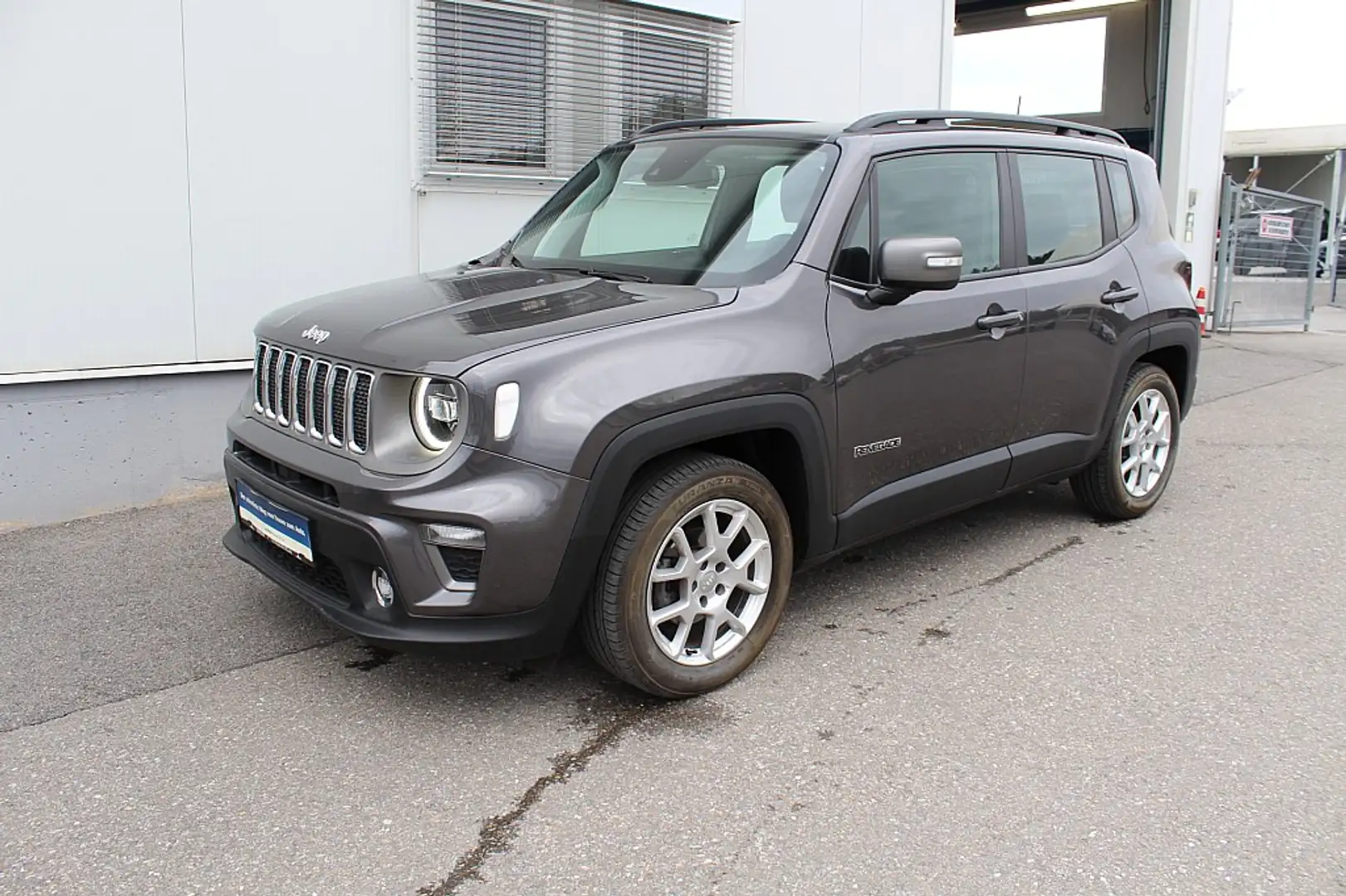 Jeep Renegade 1,0 MultiAir T3 FWD 6MT 120 Limited LED NSW PDC... Grau - 1
