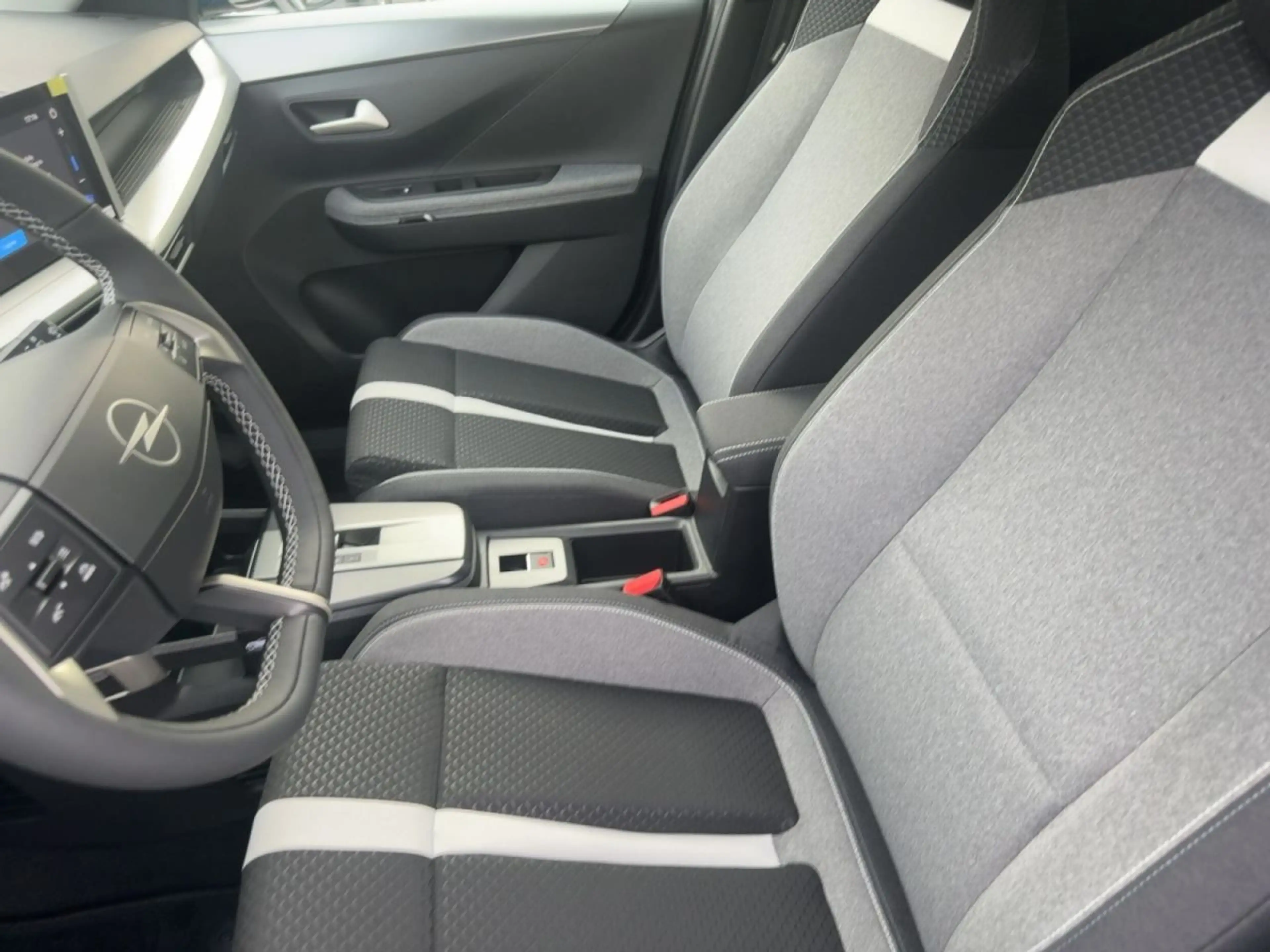 Opel Frontera MHEV Ultimate — photo 9