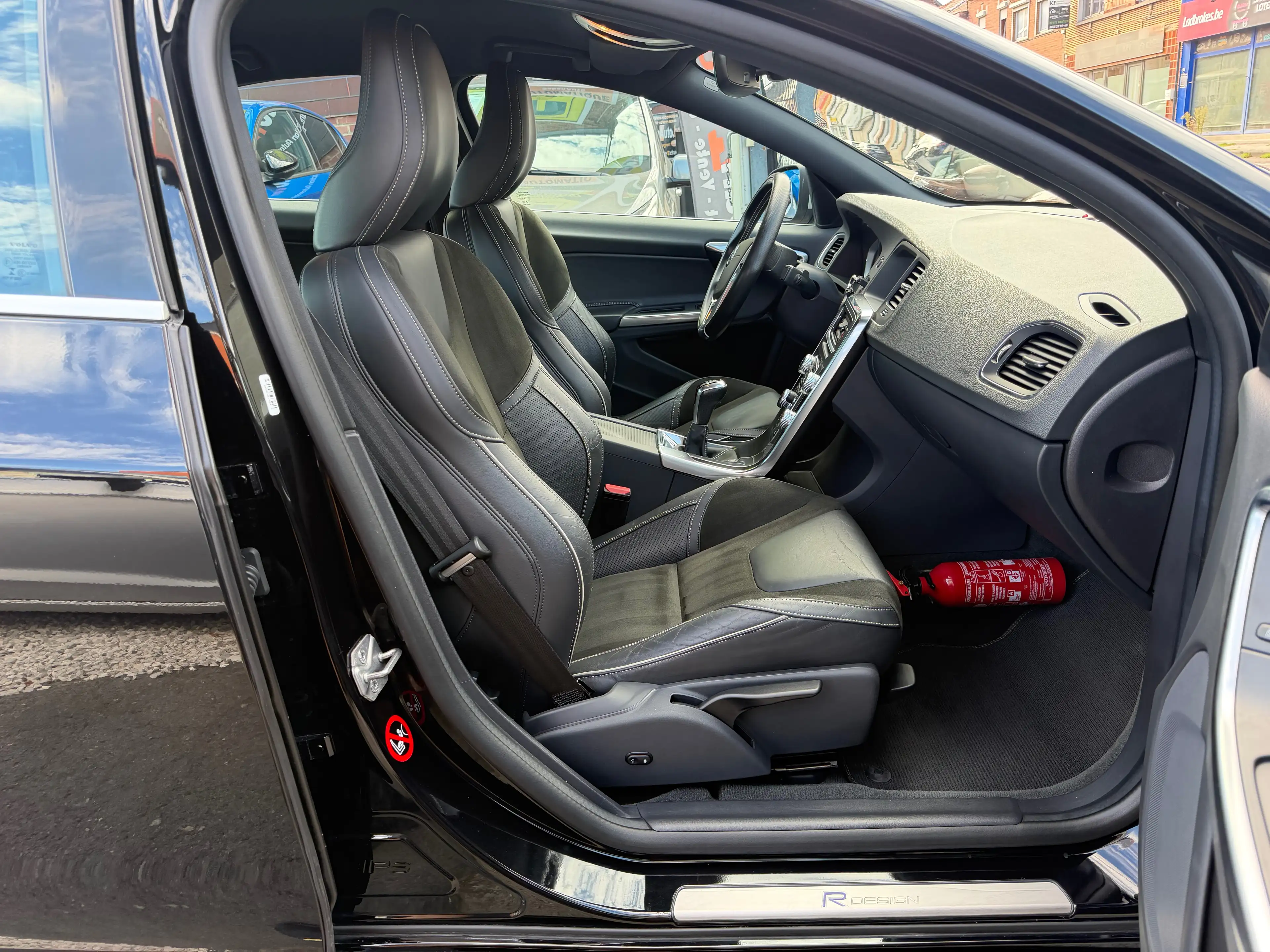 Volvo S60 S60 2.0 D2 ° R DESING ° CUIR ° NAVI ° LED ° GARANTI 12 MOIS !!! — photo 14