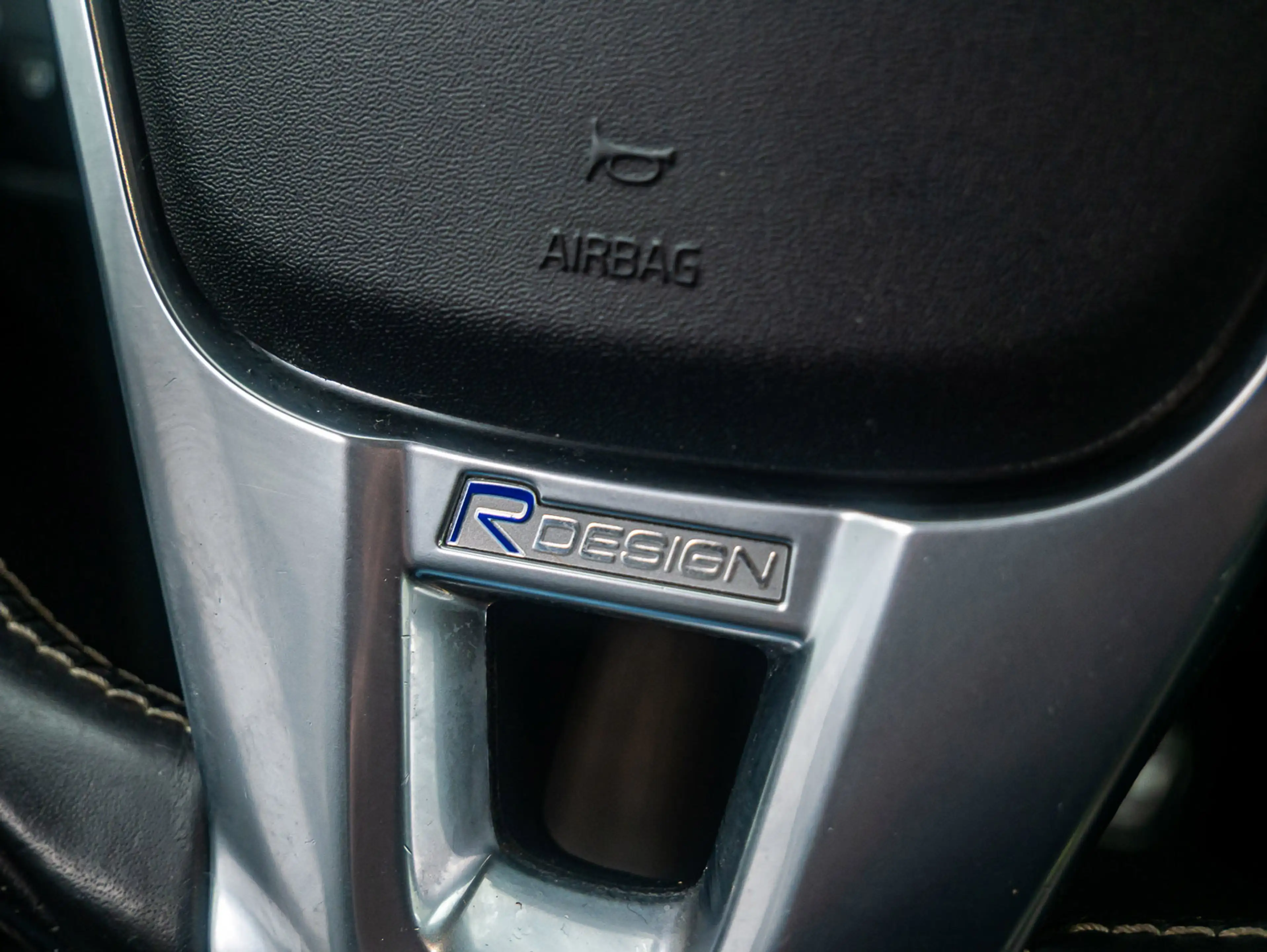 Volvo V40 2.0 D3 Business Sport R-Design Led/Stoelverw./Navi — photo 27