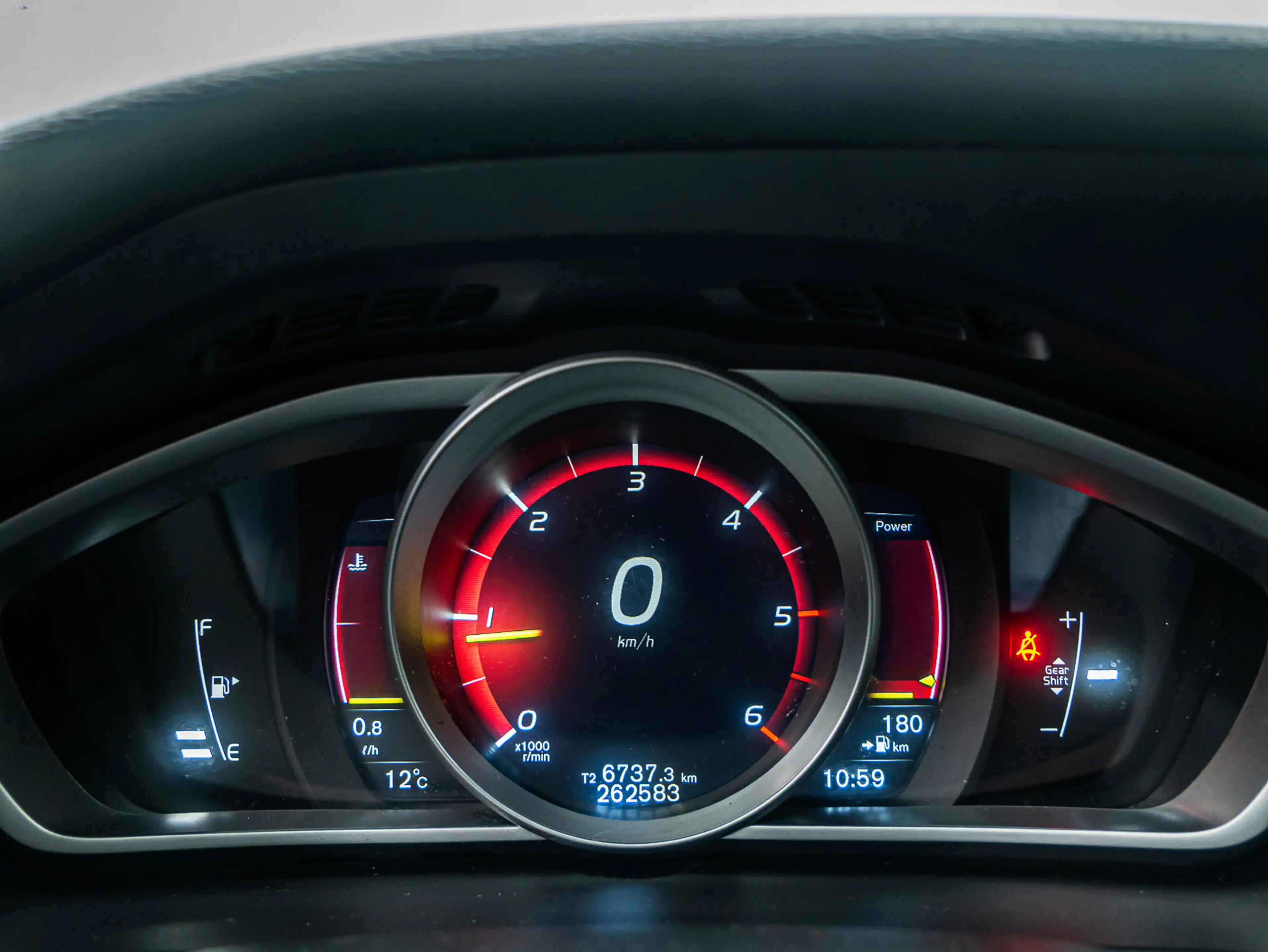 Volvo V40 2.0 D3 Business Sport R-Design Led/Stoelverw./Navi — photo 31