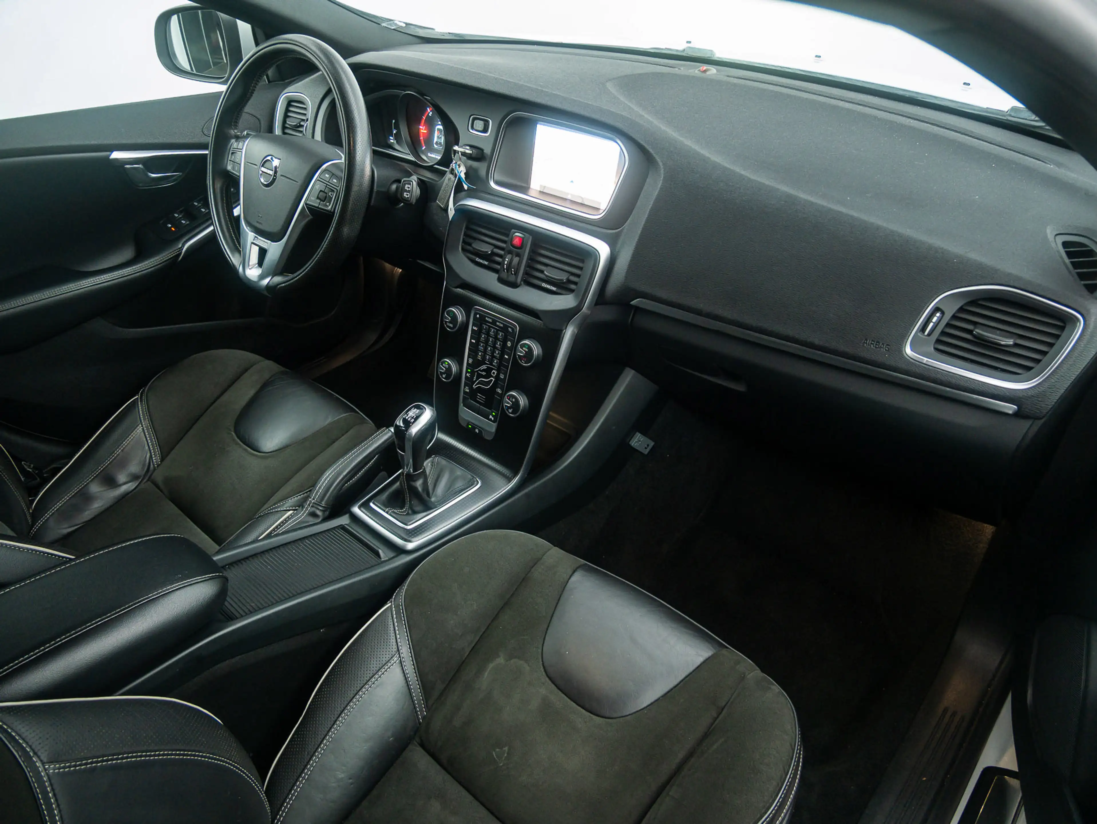 Volvo V40 2.0 D3 Business Sport R-Design Led/Stoelverw./Navi — photo 8
