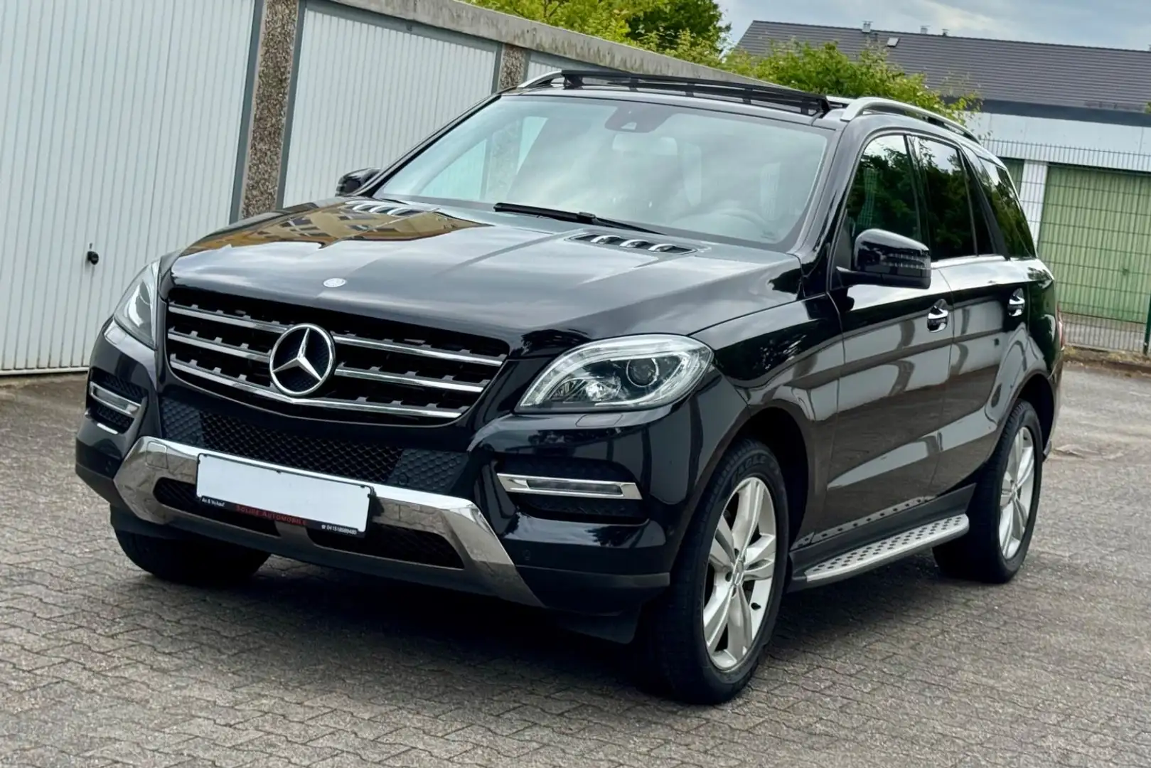 Mercedes-Benz ML 350 CDI BlueTec.Panorama-Dach Noir - 2