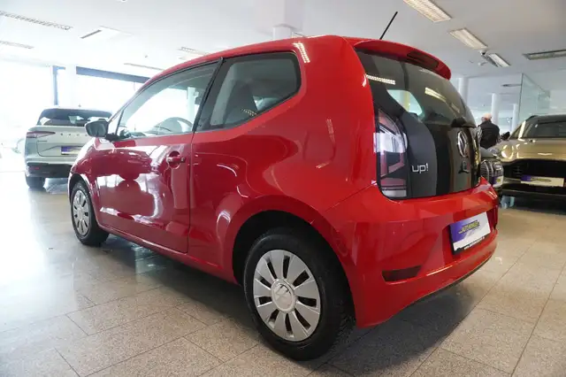 Volkswagen Up! view 4