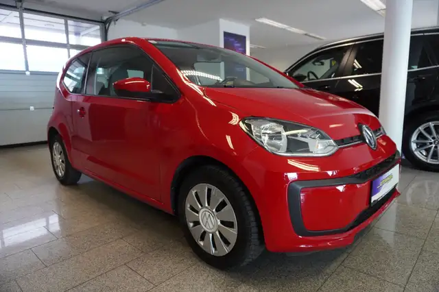 Volkswagen Up! view 3