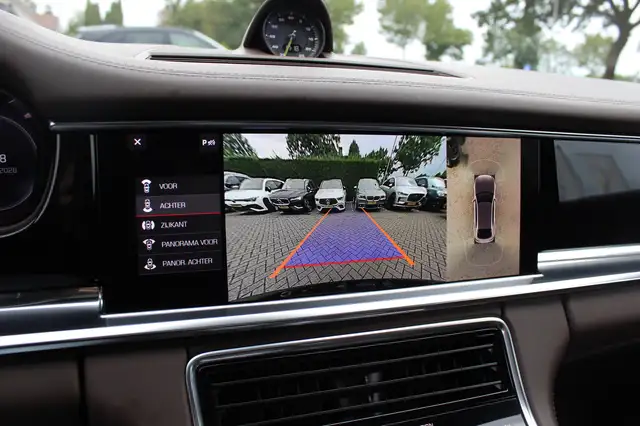 Porsche Panamera view 20
