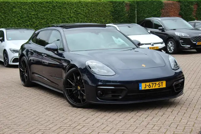 2020 Porsche Panamera in Blue for sale