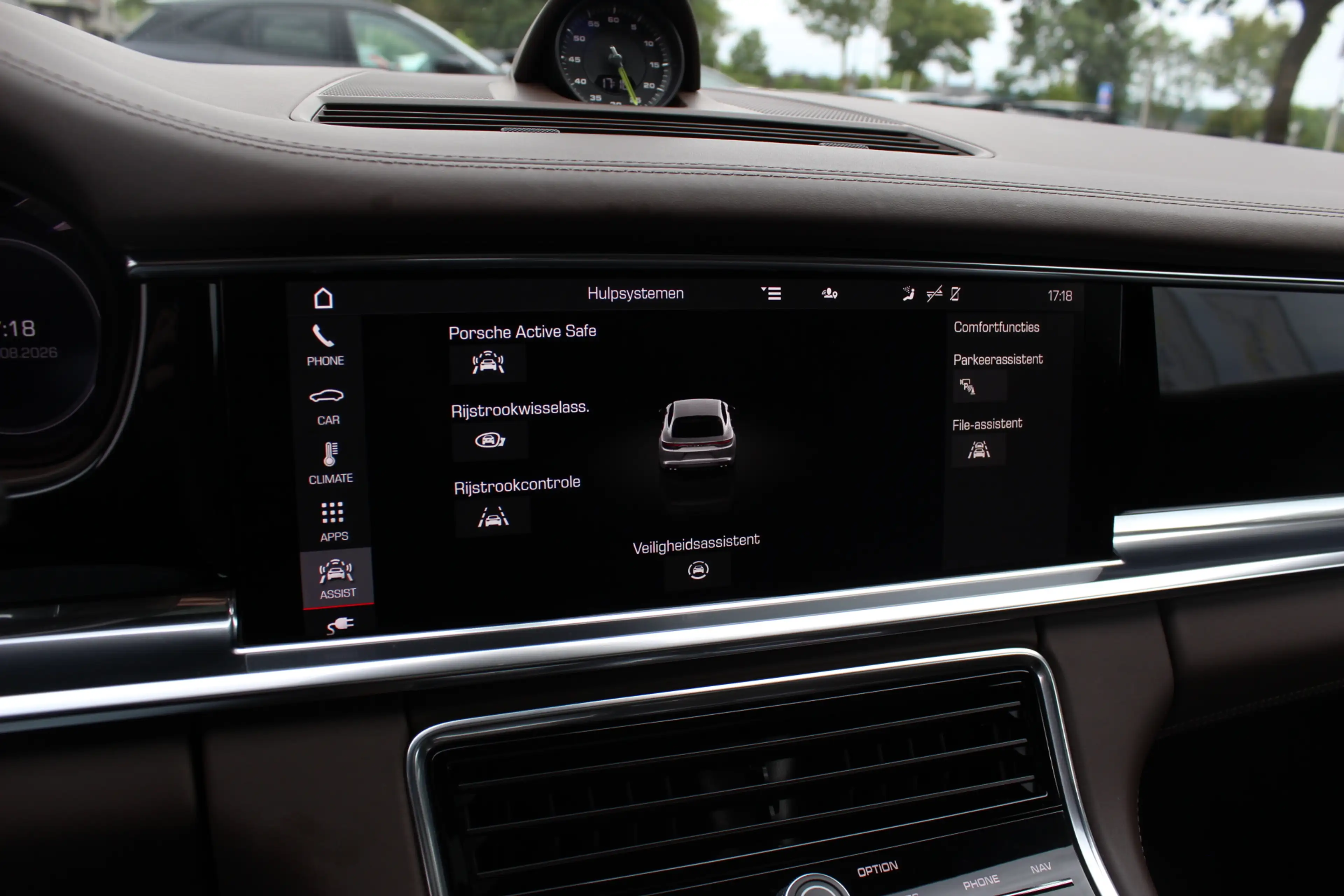 Porsche Panamera Sport Turismo 2.9 4S E-Hybrid / Panoramadak / 360C — photo 25